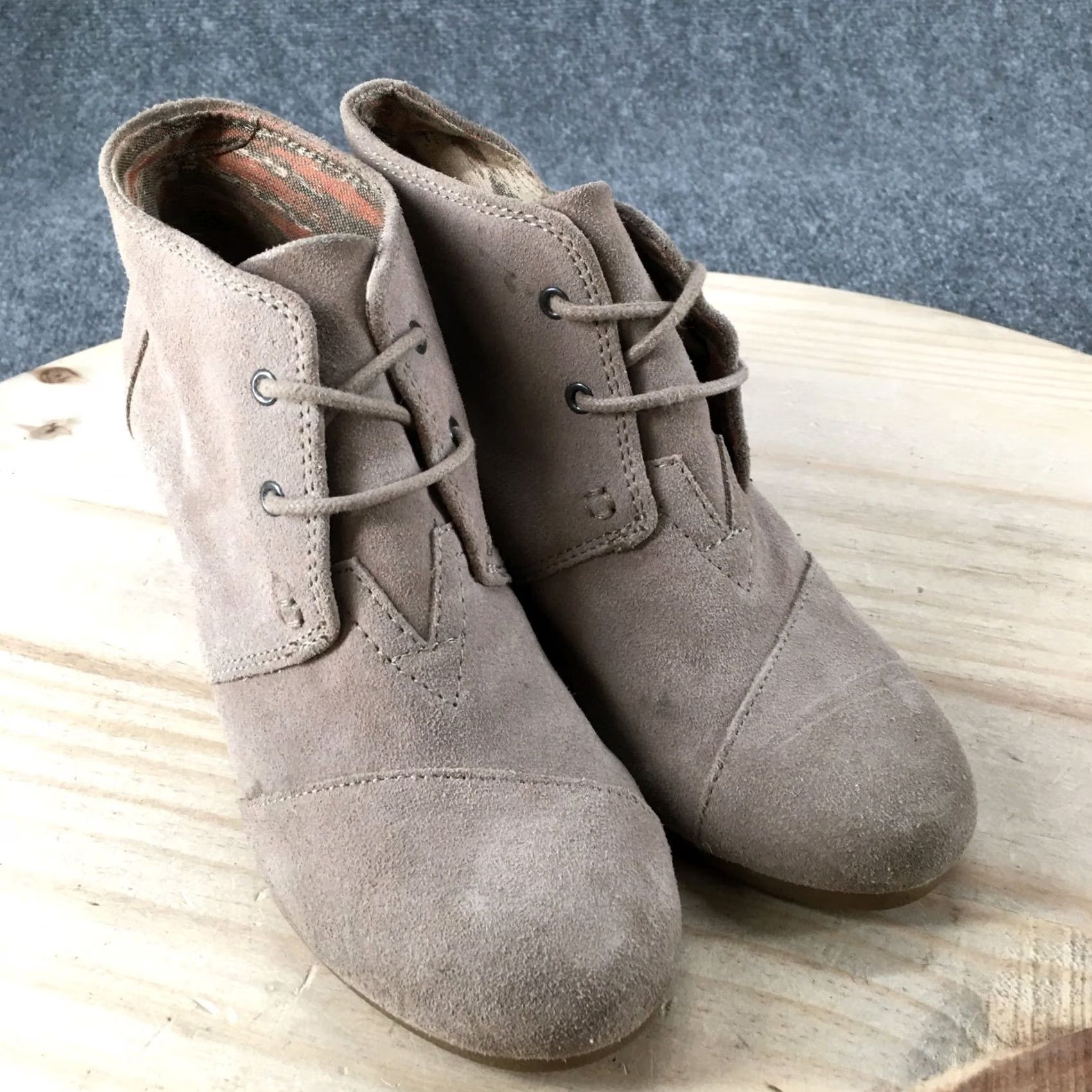 Toms TOMS Boots Womens 7 Desert Wedge Lace Up Ankle Bootie Taupe Suede Casual Brown Size US 7 / IT 37 - 3 Thumbnail