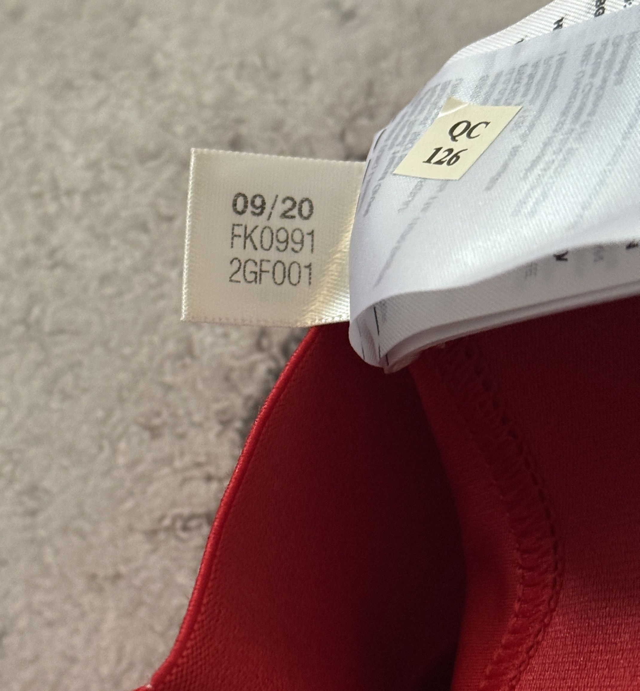 Adidas ADIDAS ALPHASKIN SHORT WOMEN'S FK0991 SIZE S 5" Size 27" / US 4 / IT 40 - 7 Thumbnail