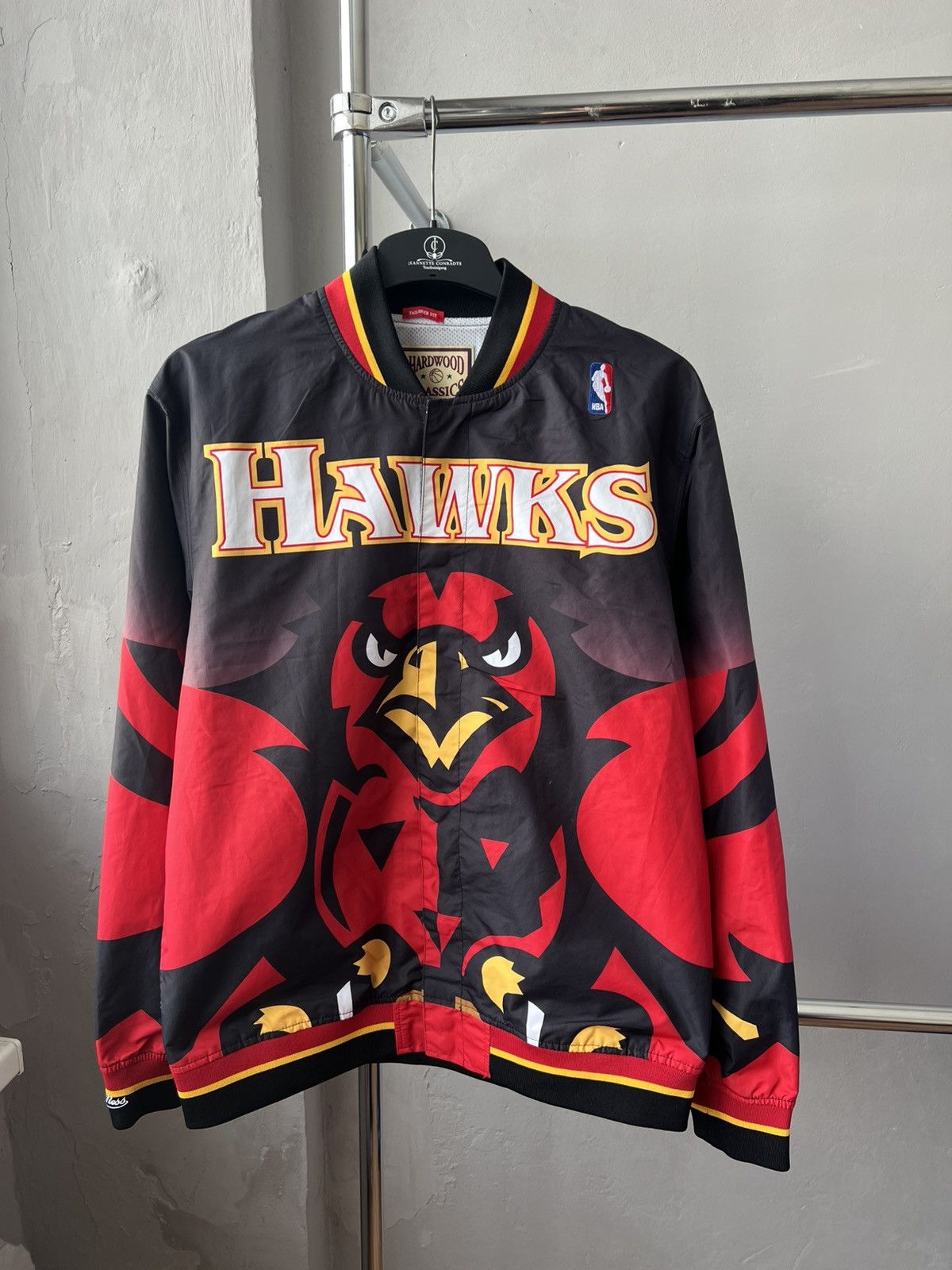 Mitchell & Ness RARE 1995/96 ATLANTA HAWKS MITCHELL&NESS NBA BOMBER JACKET L Size US L / EU 52-54 / 3 - 2 Thumbnail