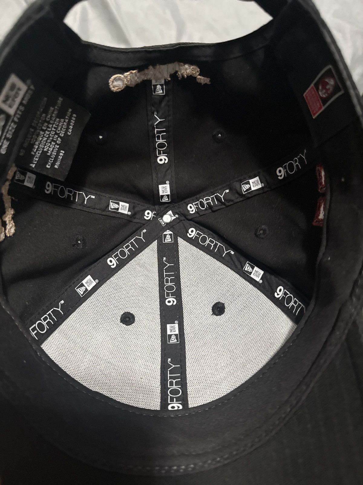 Off-White OffWhite x A.C. Milan Script New Era Hat Size ONE SIZE - 12 Thumbnail