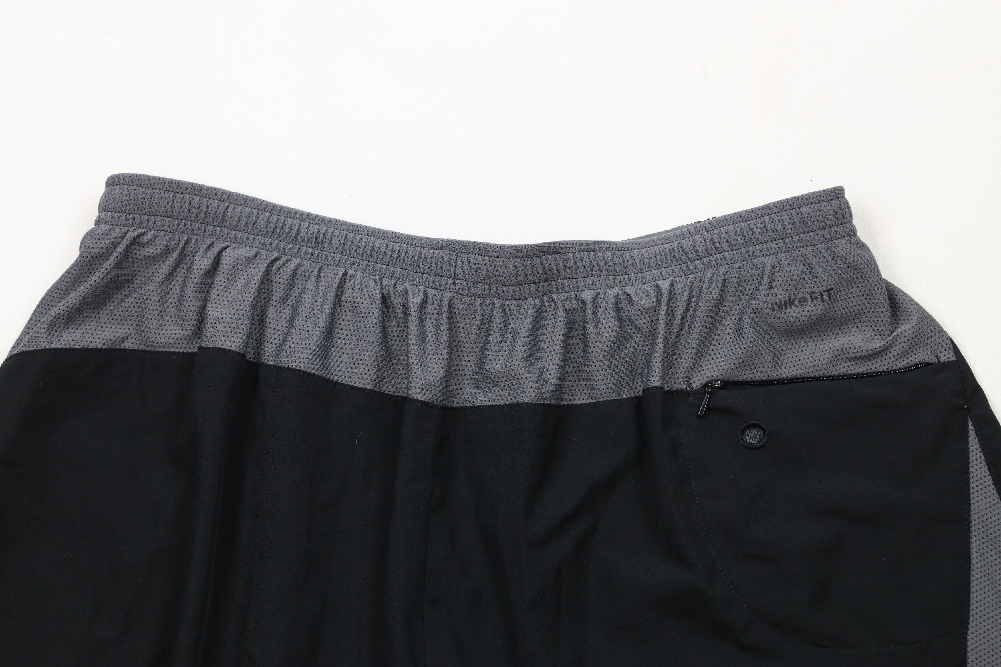 Nike × Vintage Vintage Y2K Nike Travis Scott Mini Swoosh Lined Shorts Black Size US 34 / EU 50 - 11 Thumbnail
