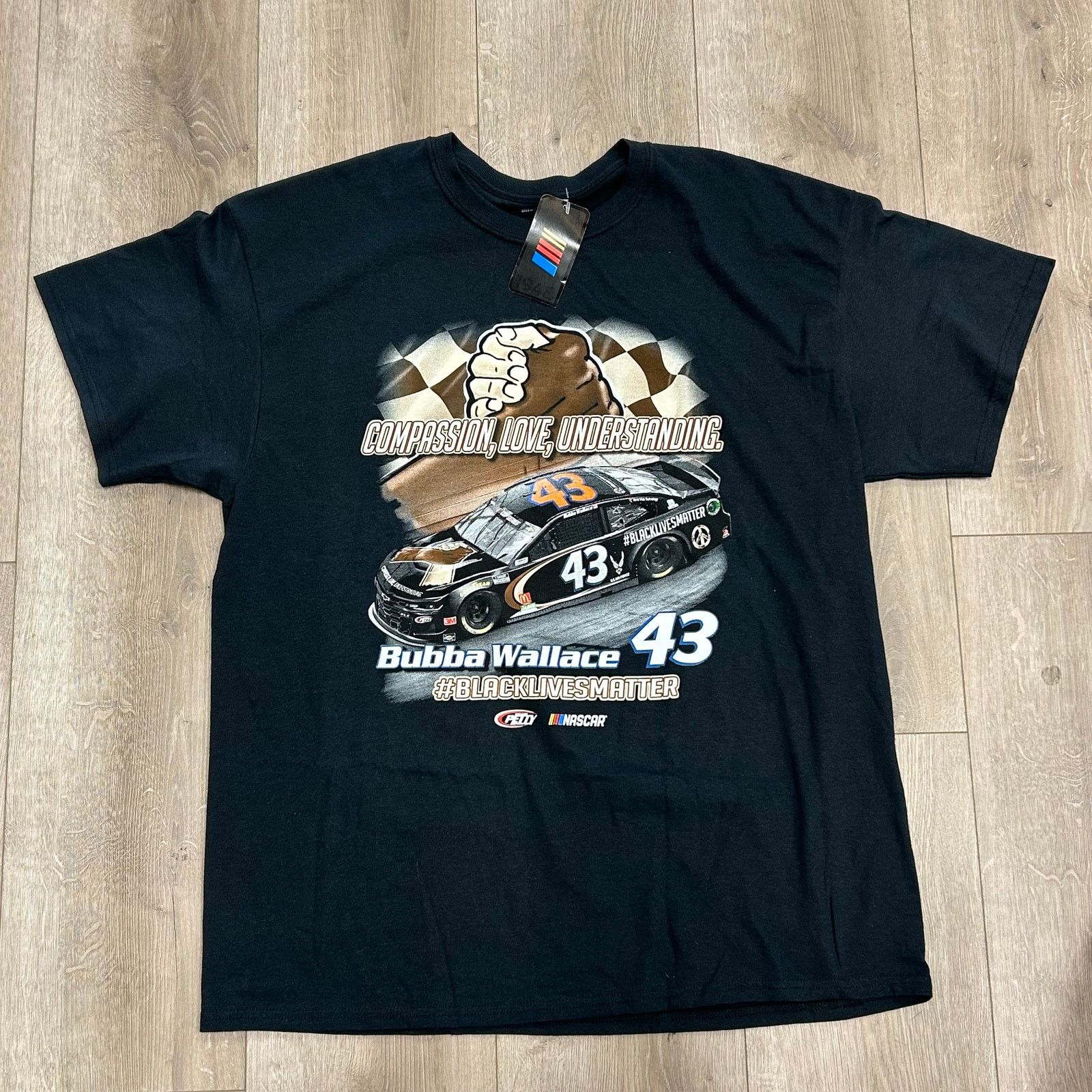 NASCAR Bubba Wallace Checkered Flag Black #BlackLivesMatter Tee XL Size US XL / EU 56 / 4 - 1 Thumbnail