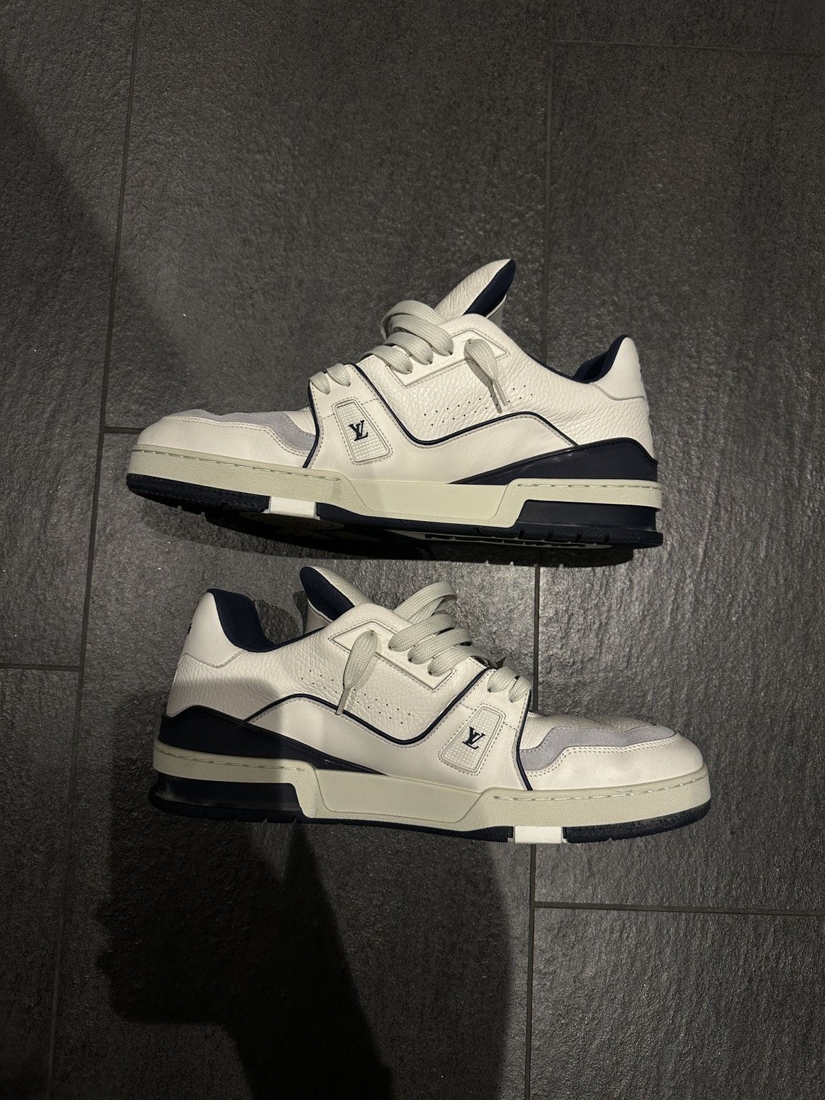 Louis Vuitton LV sneaker Size US 12 / EU 45 - 2 Thumbnail