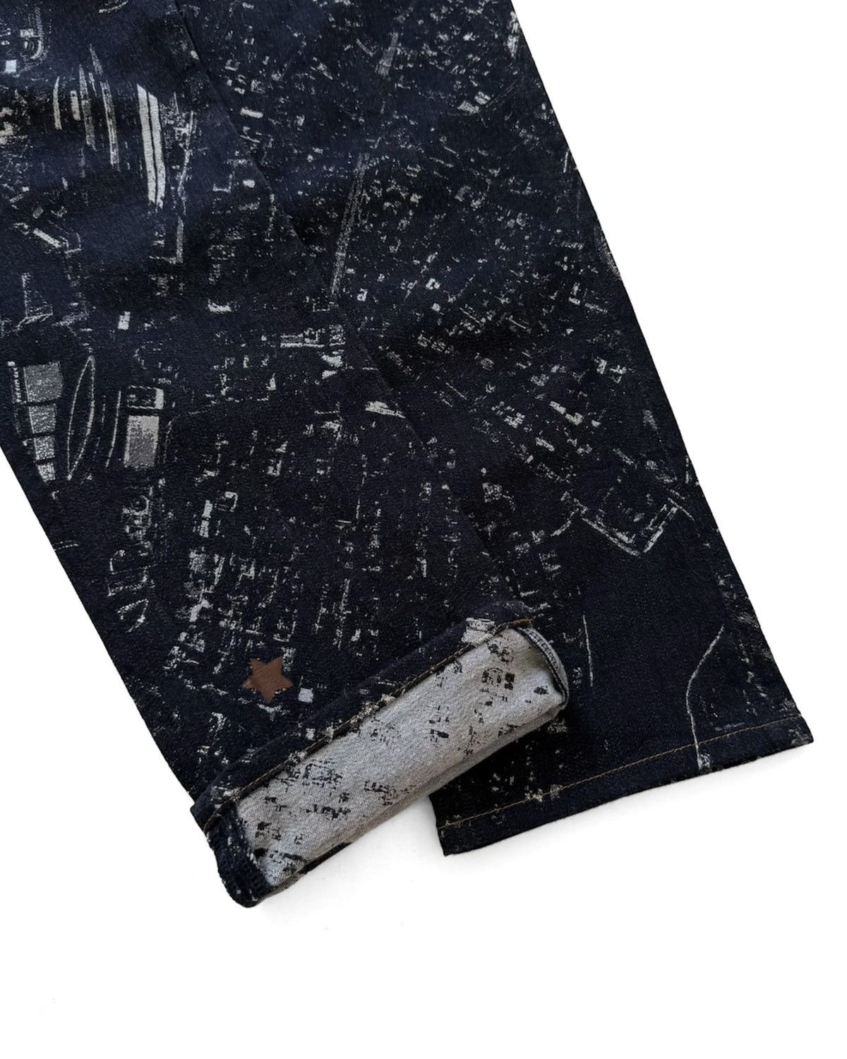 Issey Miyake ISSEY MIYAKE LOW RISE JEANS CITYSCAPE Size US 36 / EU 52 - 8 Thumbnail