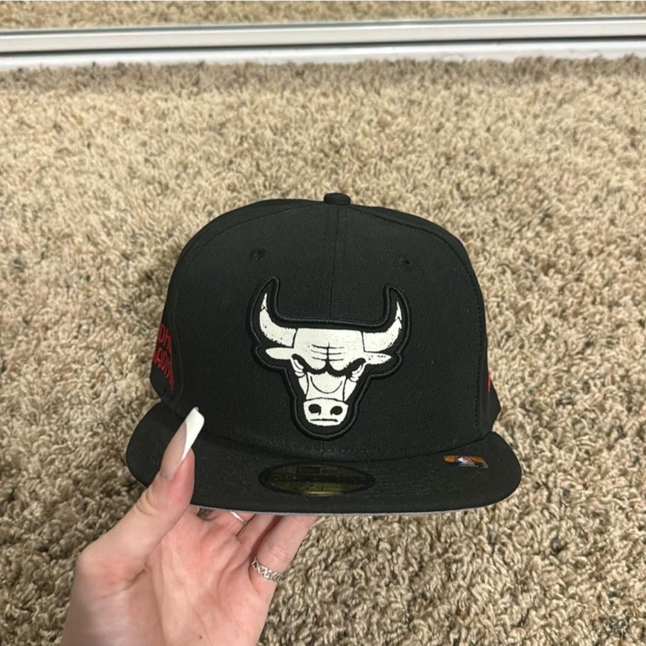 New Era NWT Chicago Bulls Hat Size ONE SIZE - 1 Thumbnail