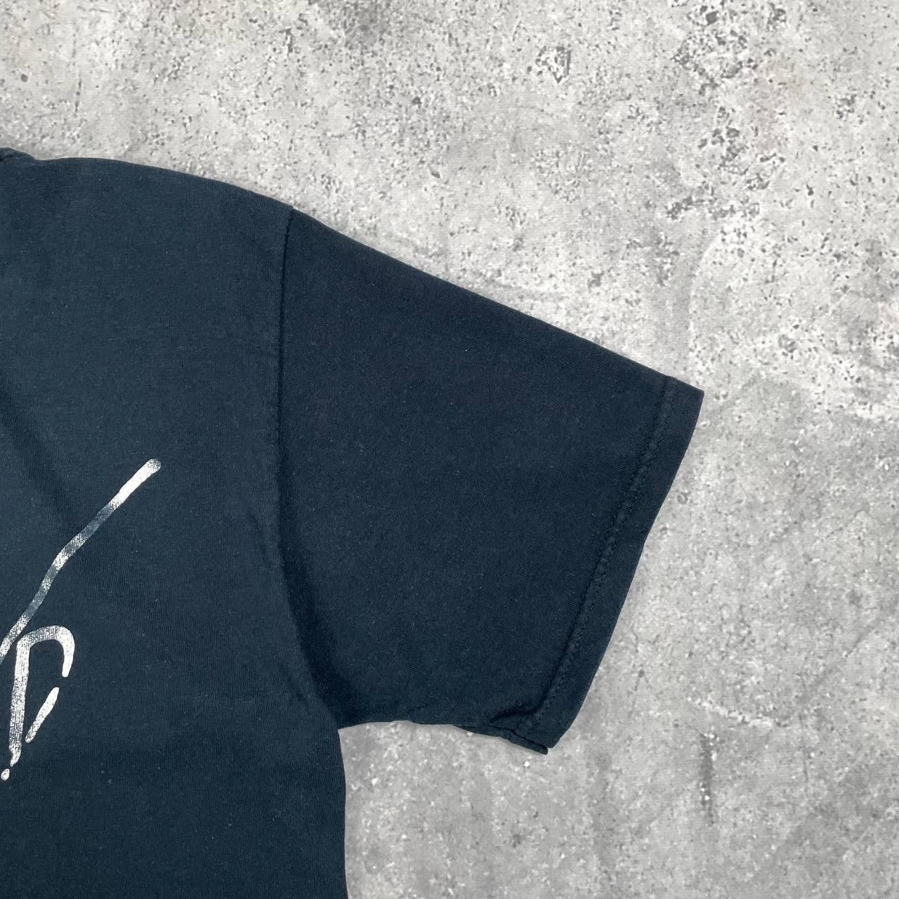 Pink Floyd Vintage 2000s Pink Floyd The Dark Side of the Moon T Shirt M Size US M / EU 48-50 / 2 - 15 Thumbnail