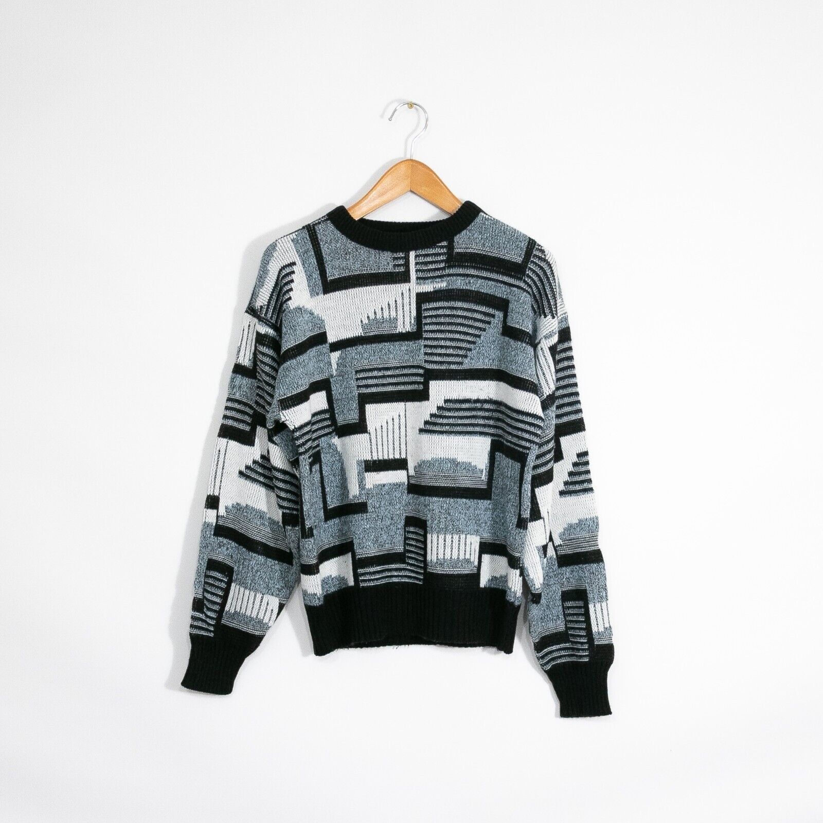 Vintage Vintage Geometric Pattern Acrylic Sweater Large - Abstract Size US L / EU 52-54 / 3 - 1 Thumbnail