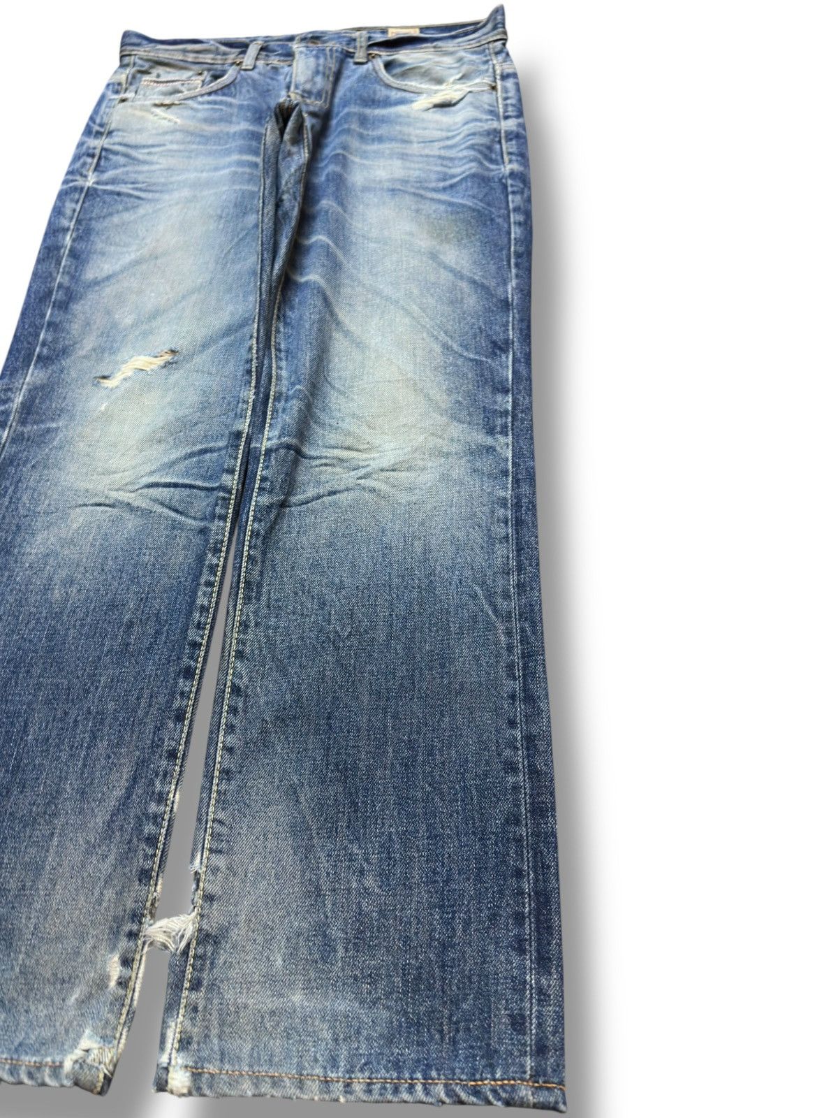 Le Grande Bleu (L.G.B.) Vintage Billvan Mudwash Whiskers Grunge Distressed Denim Size US 31 - 4 Thumbnail