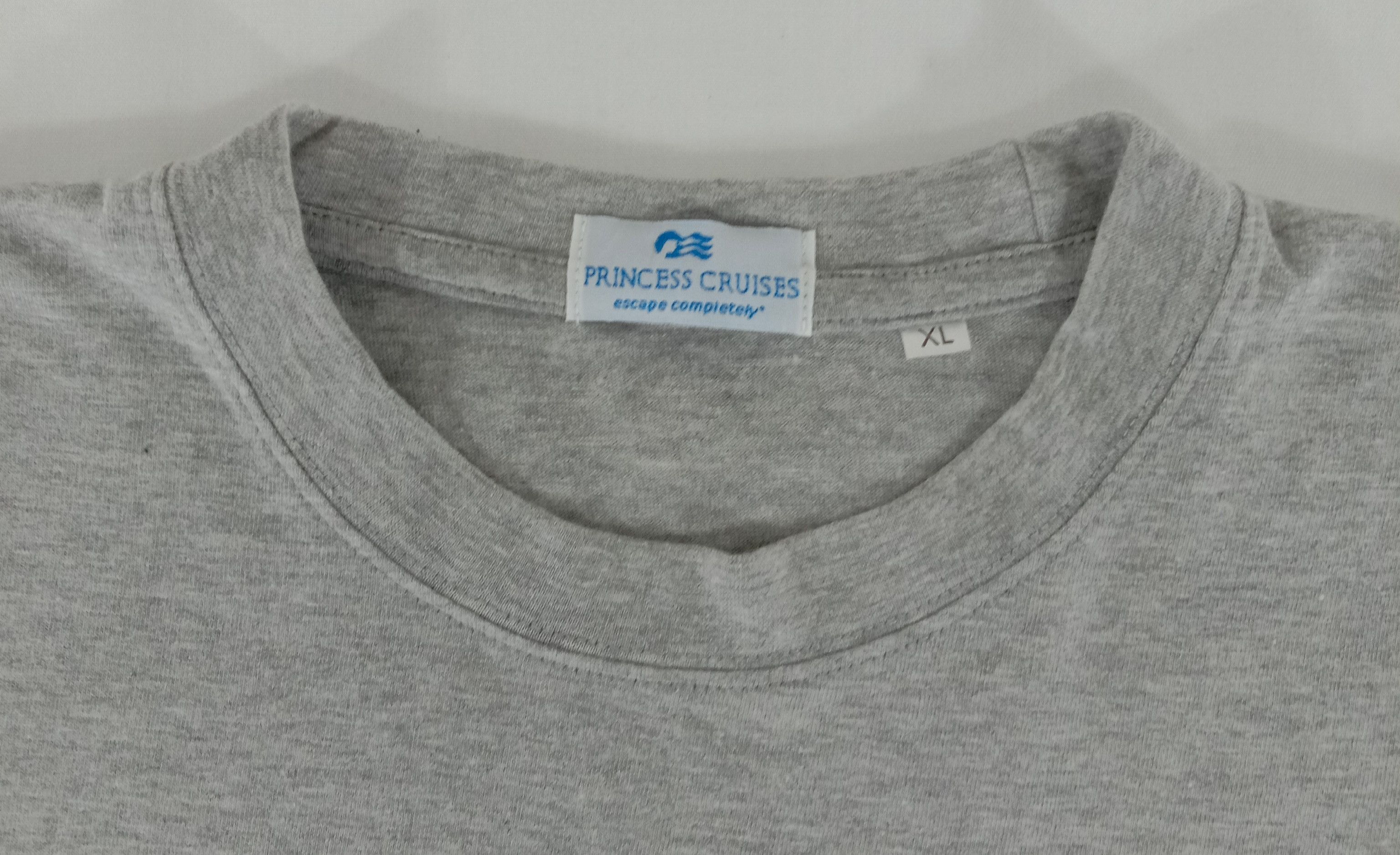 Vintage Vintage Edinburgh Scotland Princess Cruises T Shirt Size US XL / EU 56 / 4 - 3 Thumbnail