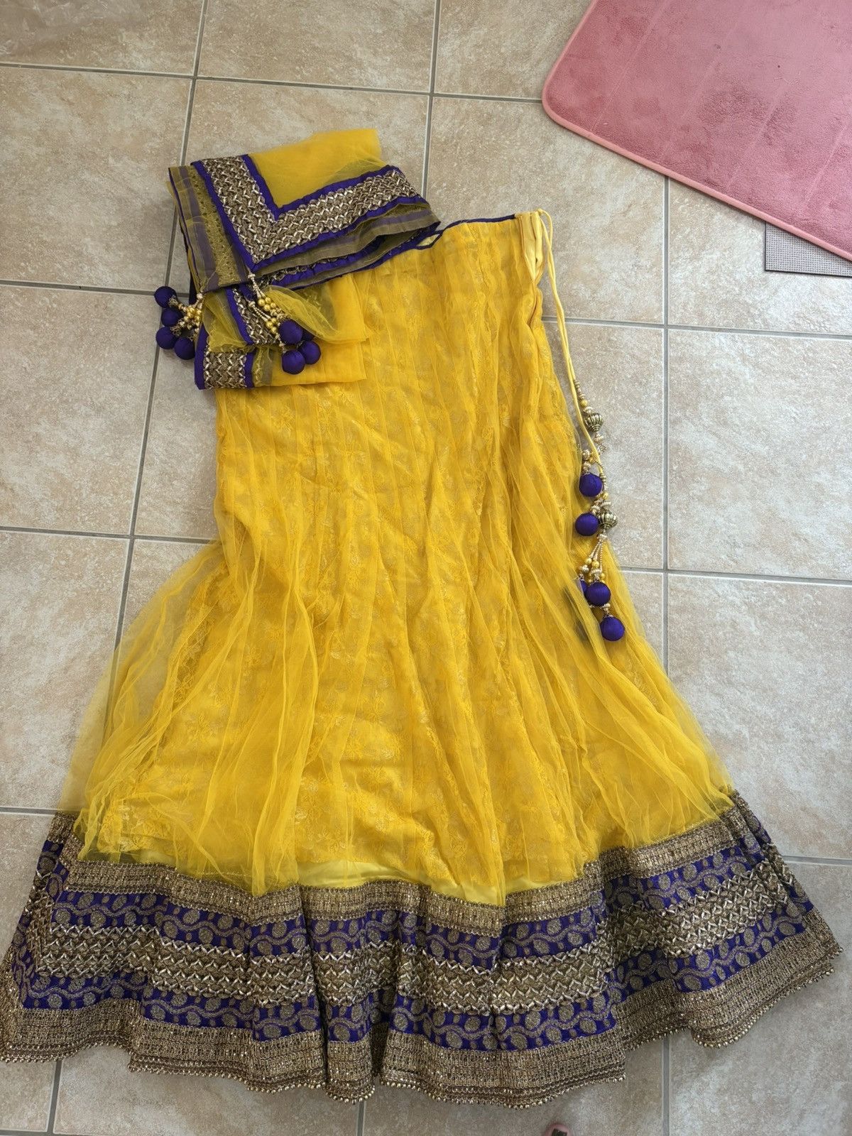 Lehenga skirt and dupatta