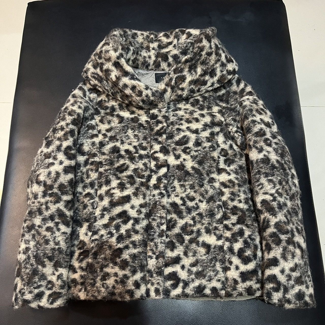 Japanese Brand yevs leopard puffer jacket If6Was9 LGB avant garde style Size S / US 4 / IT 40 - 1 Thumbnail
