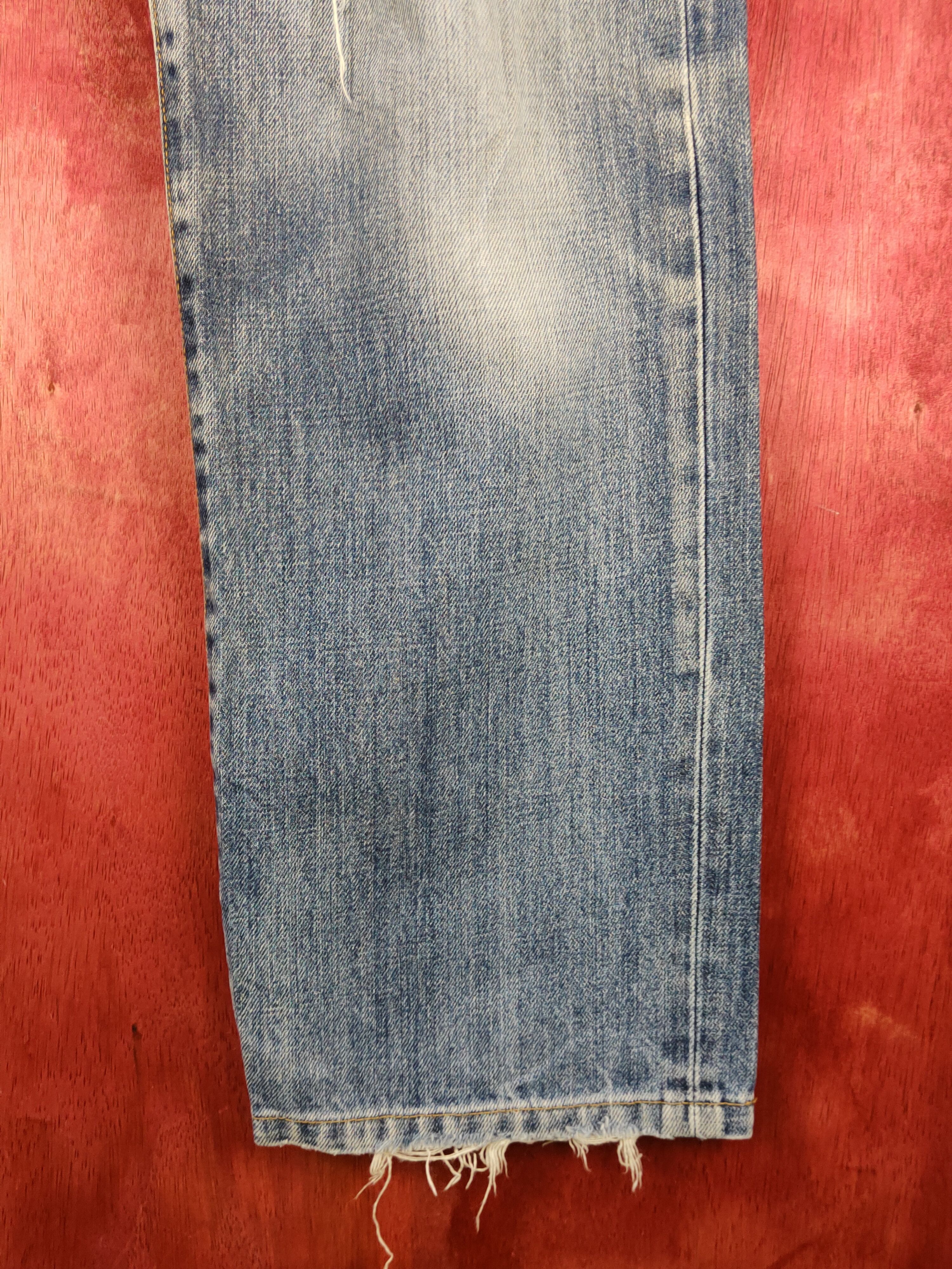 Japanese Brand Uniqlo Blue Distressed Ripped Jeans #S2194 Size US 32 / EU 48 - 7 Thumbnail