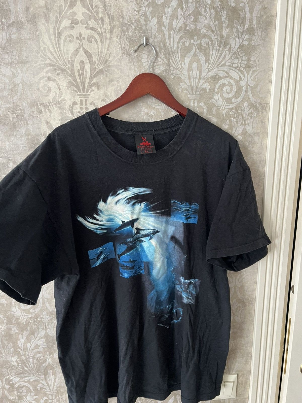 Vintage Vintage 2000s Dream Colours Dolphin Ocean Graphic T-Shirt XL Size US XL / EU 56 / 4 - 6 Thumbnail
