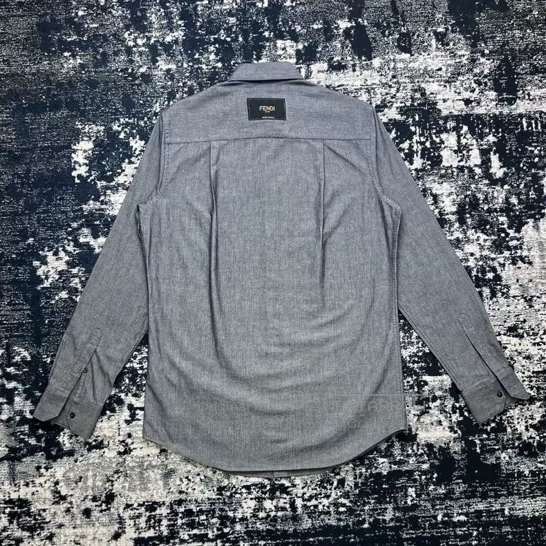 Fendi Fendi size 38 SS22 Solid Straight Sleeve Long Sleeve Shirt Size US S / EU 44-46 / 1 - 2 Thumbnail