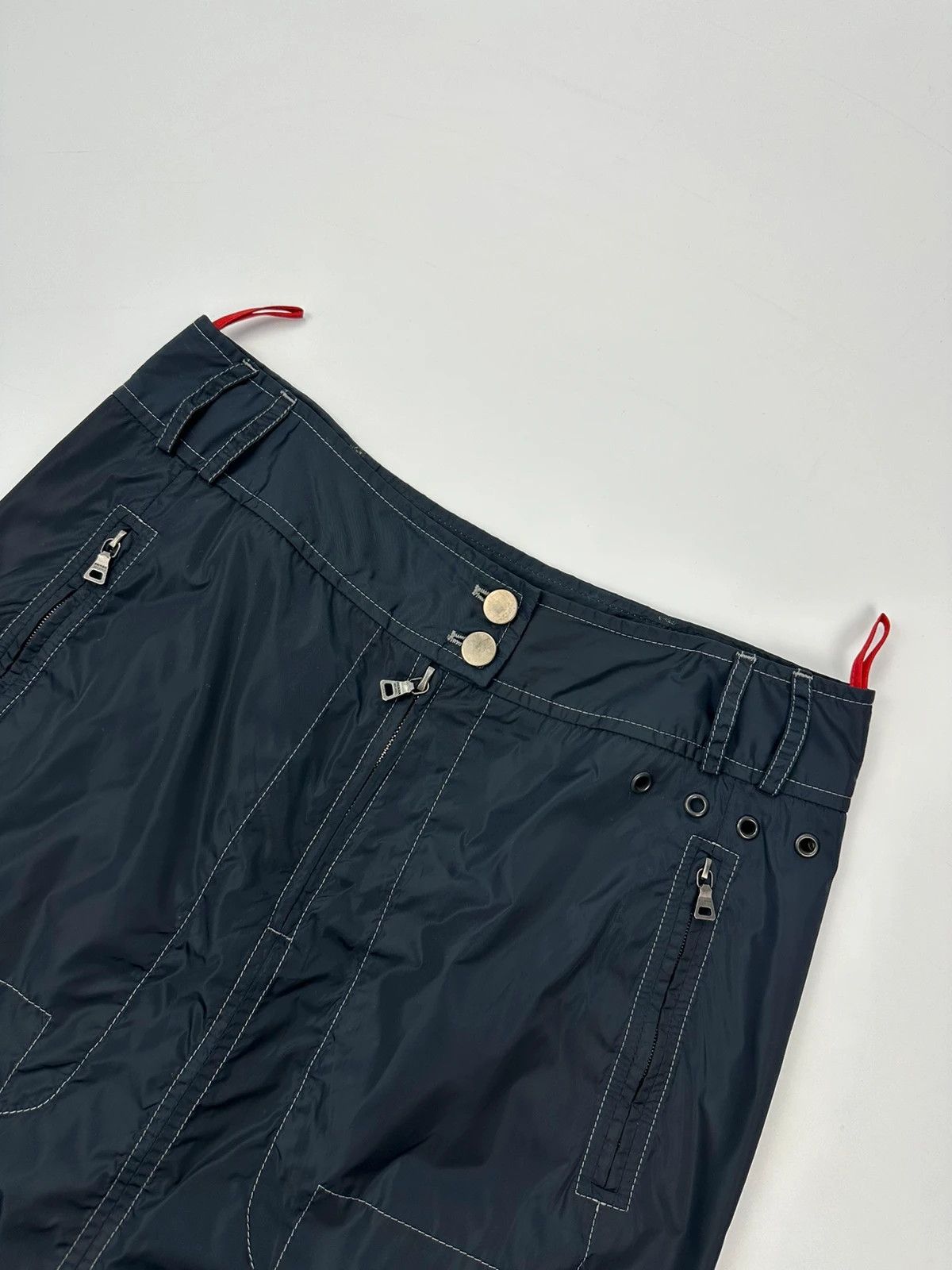 Prada Prada Sport SS03 Navy Tech Nylon Skirt Contrast Stitches Size 30" / US 8 / IT 44 - 2 Thumbnail