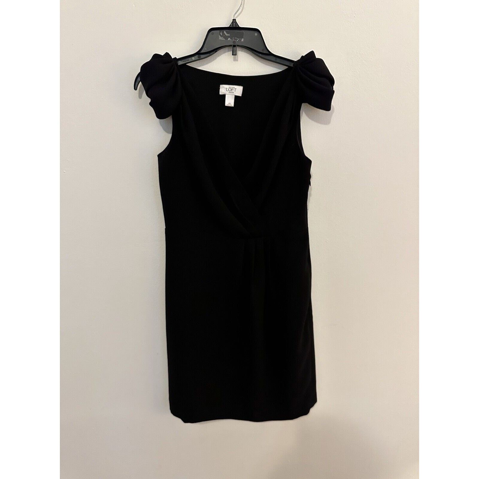 Loft Ann Taylor Black Dress Size 4P Petites Loft Bow V Neck Size S / US 4 / IT 40 - 1 Thumbnail