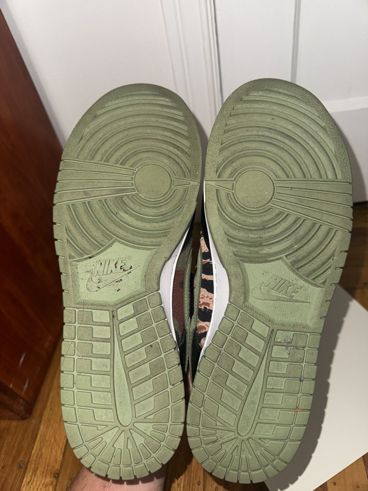 Nike Nike Low Dunks crazy camo Size US 10.5 / EU 43-44 - 4 Thumbnail