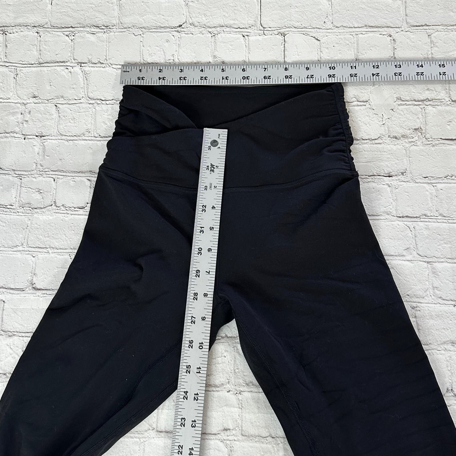 Lululemon lululemon leggings black size 4 Size 27" / US 4 / IT 40 - 5 Thumbnail