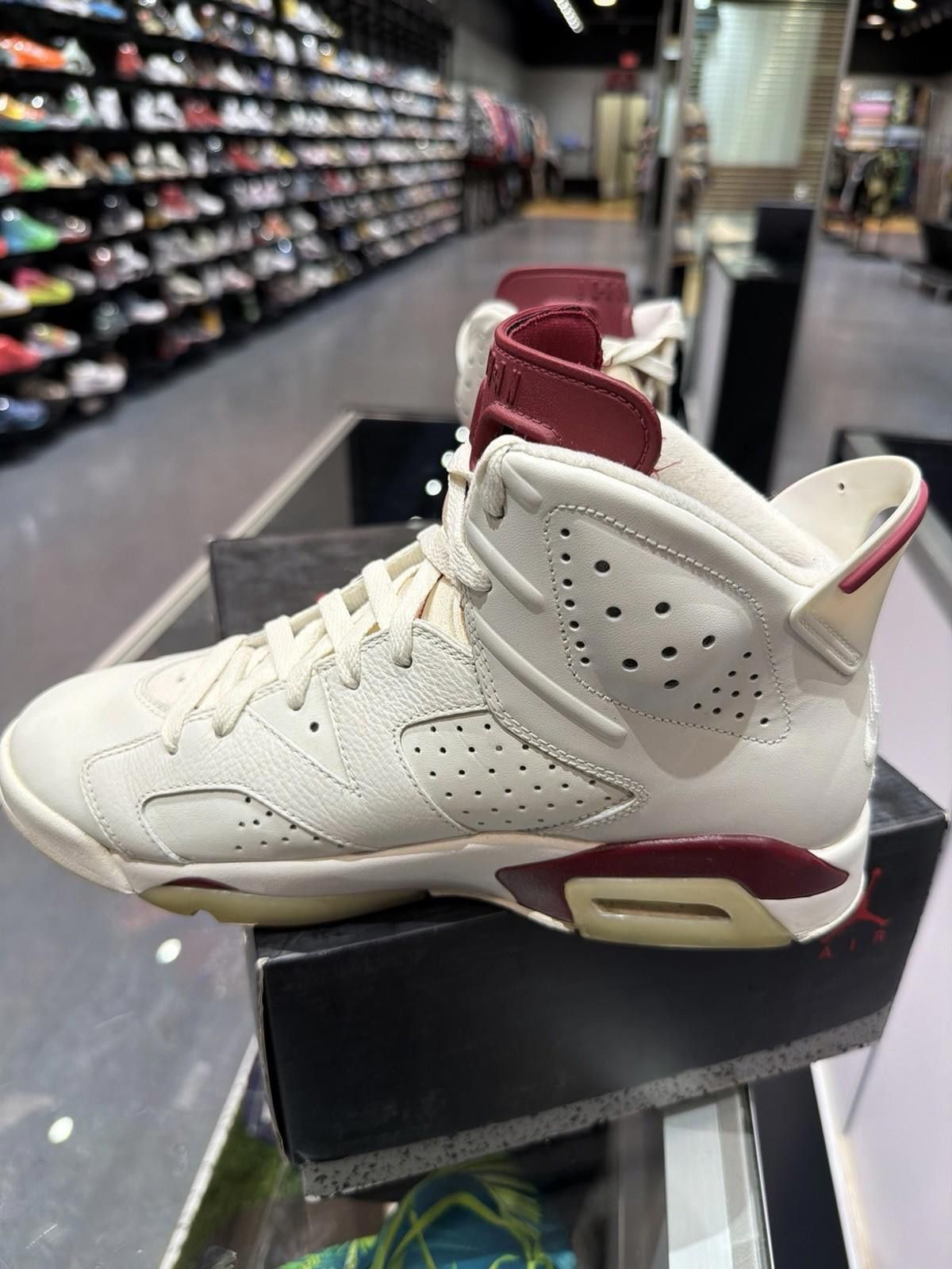 Nike Nike Air Jordan 6 Retro Maroon 384664-116 Men’s Size 8.5 Size US 8.5 / EU 41-42 - 12 Thumbnail