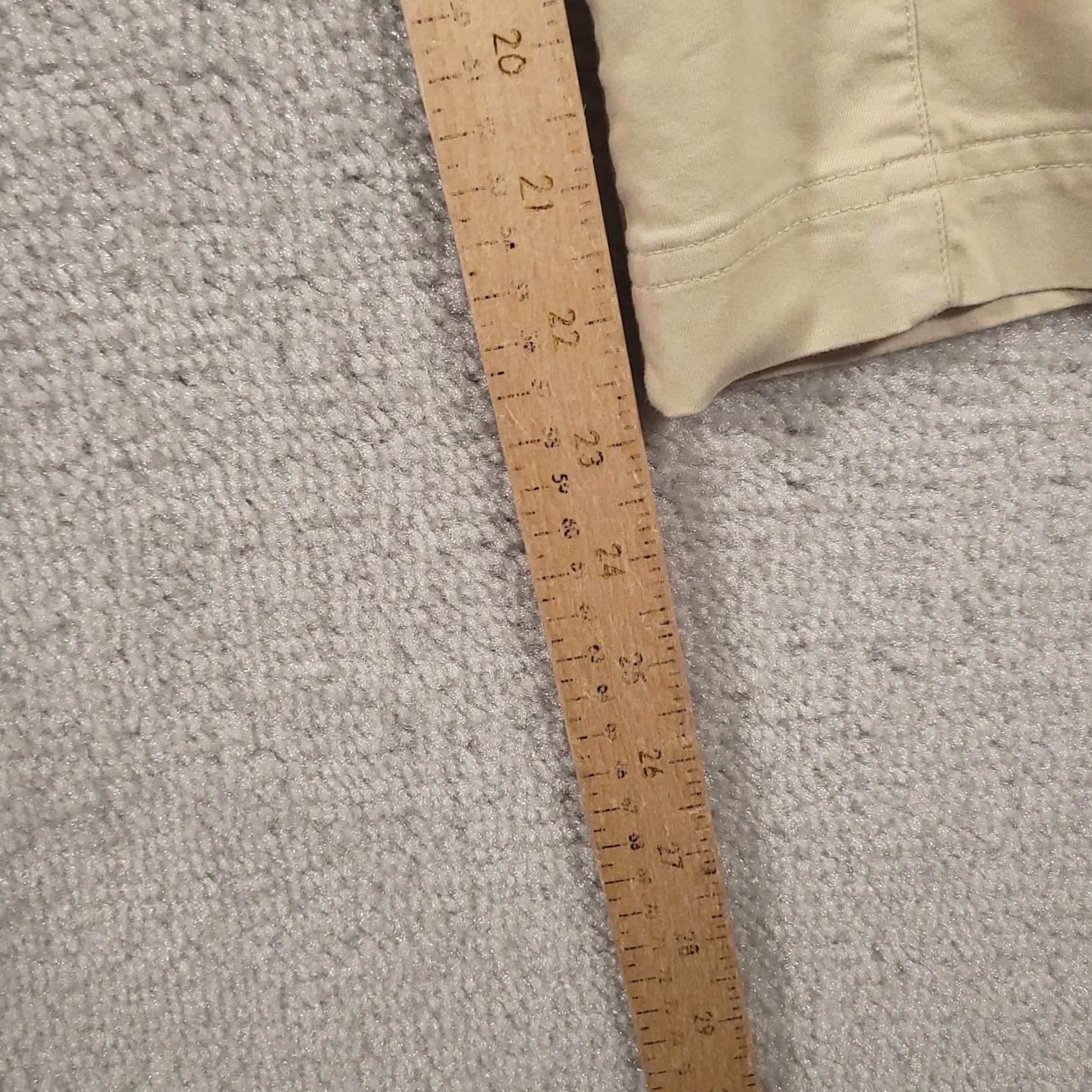 Adidas Adidas Capri Pants Womens 14 Khaki Beige Cargo Zip Pocket Embroidered Logo Sport Pants Capris 14 Beige Womens Size 36" / US 14 / IT 50 - 6 Thumbnail