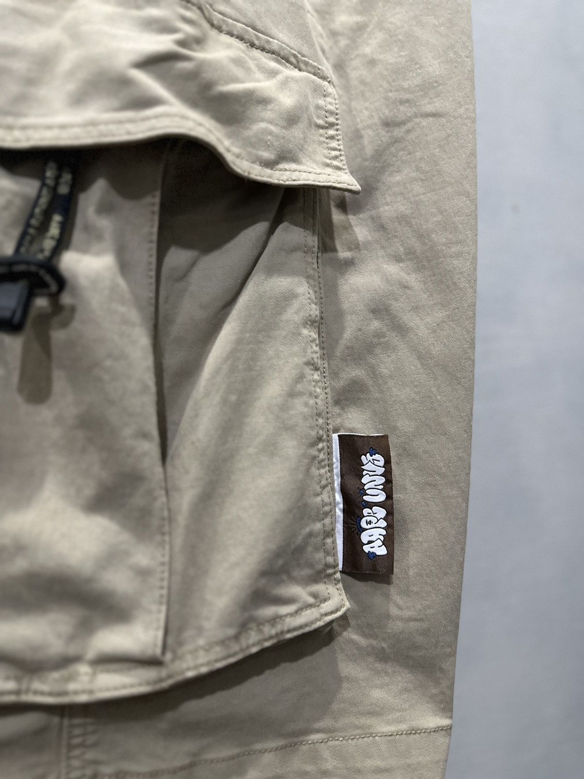 Aape AAPE MULTI POCKET GRAFFITI (L) Size US 34 / EU 50 - 8 Thumbnail