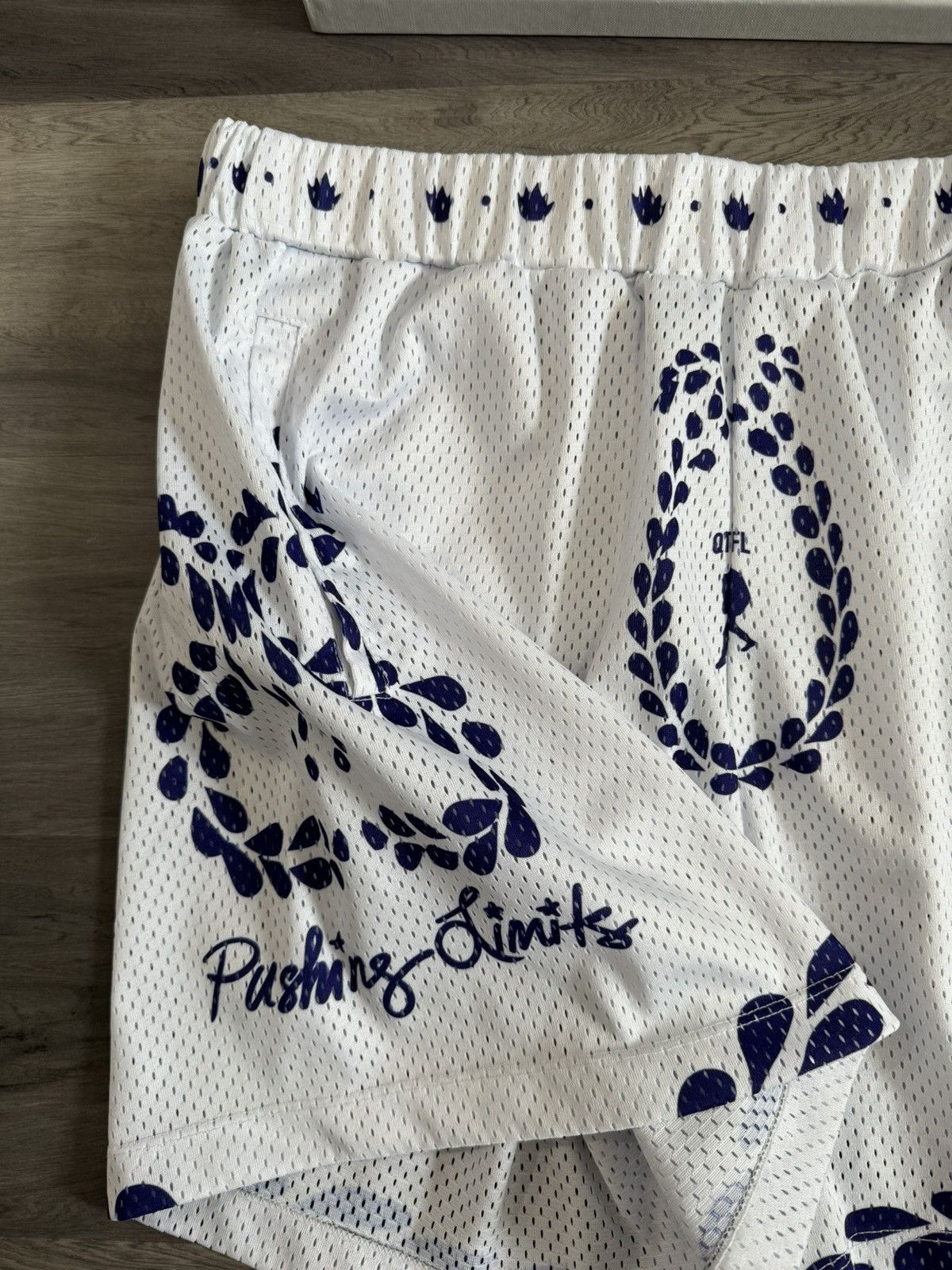 Other Quarterfinal Clase Azul Inspired Shorts Size US 32 / EU 48 - 2 Thumbnail