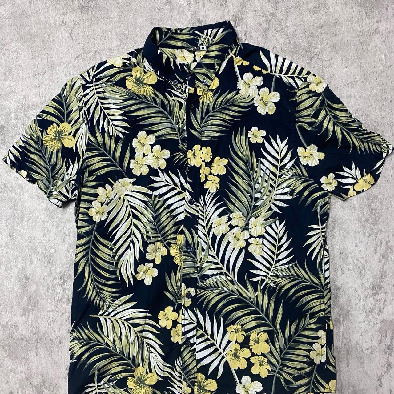 Other Black and yellow Hawaiian button-up shirt #HawaiianShirt Size US M / EU 48-50 / 2 - 1 Thumbnail
