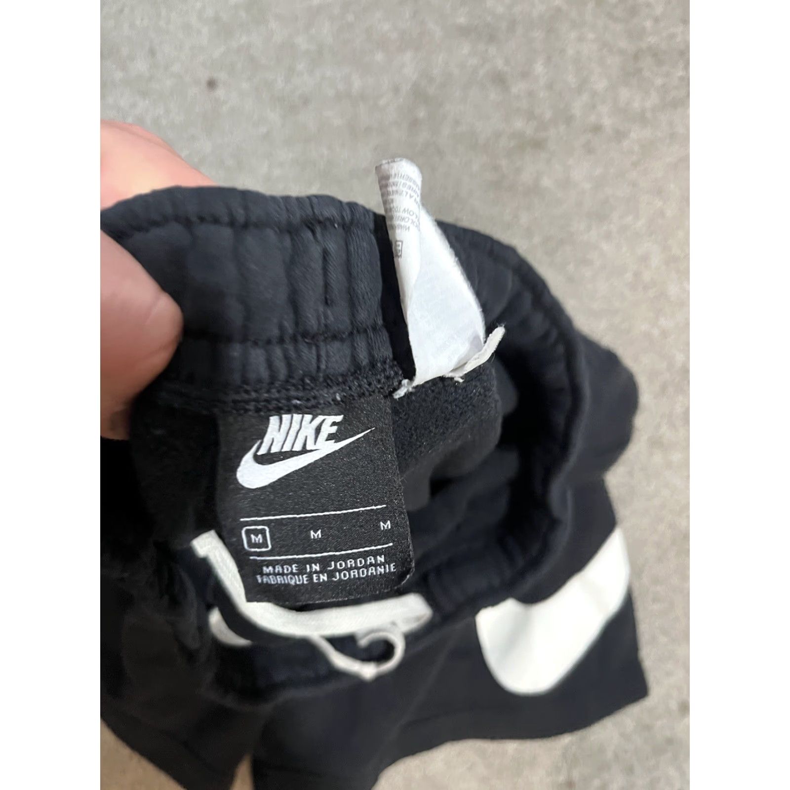 Nike Nike Men's Sportswear Club Brushed Fleece Black Shorts M Size US 31 - 3 Thumbnail