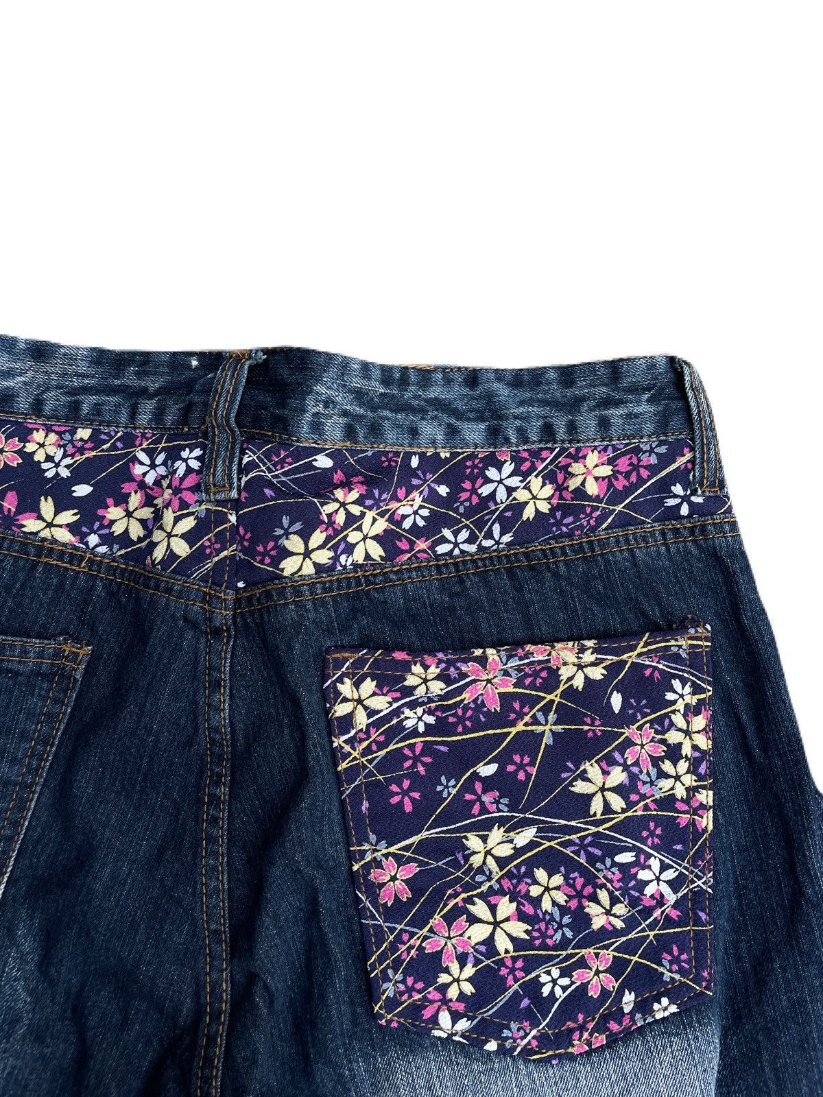 If Six Was Nine 2000s Japanese Wabori Yakuza Embroidery Denim Jorts Size US 31 - 8 Thumbnail