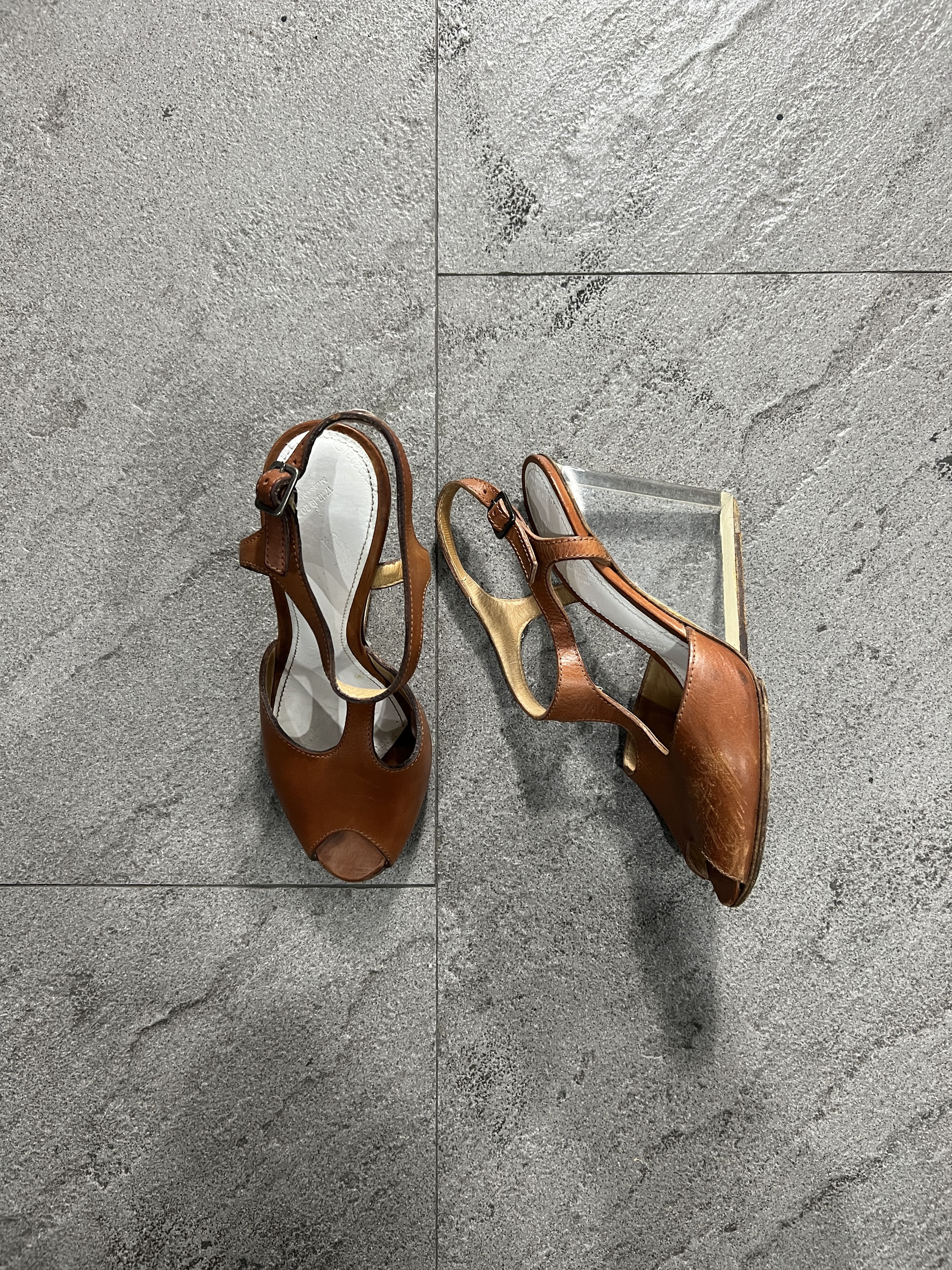 Maison Margiela Maison Margiela 22 Lucite Wedge Heel Sandals Brown Leather Size US 6 / IT 36 - 2 Thumbnail