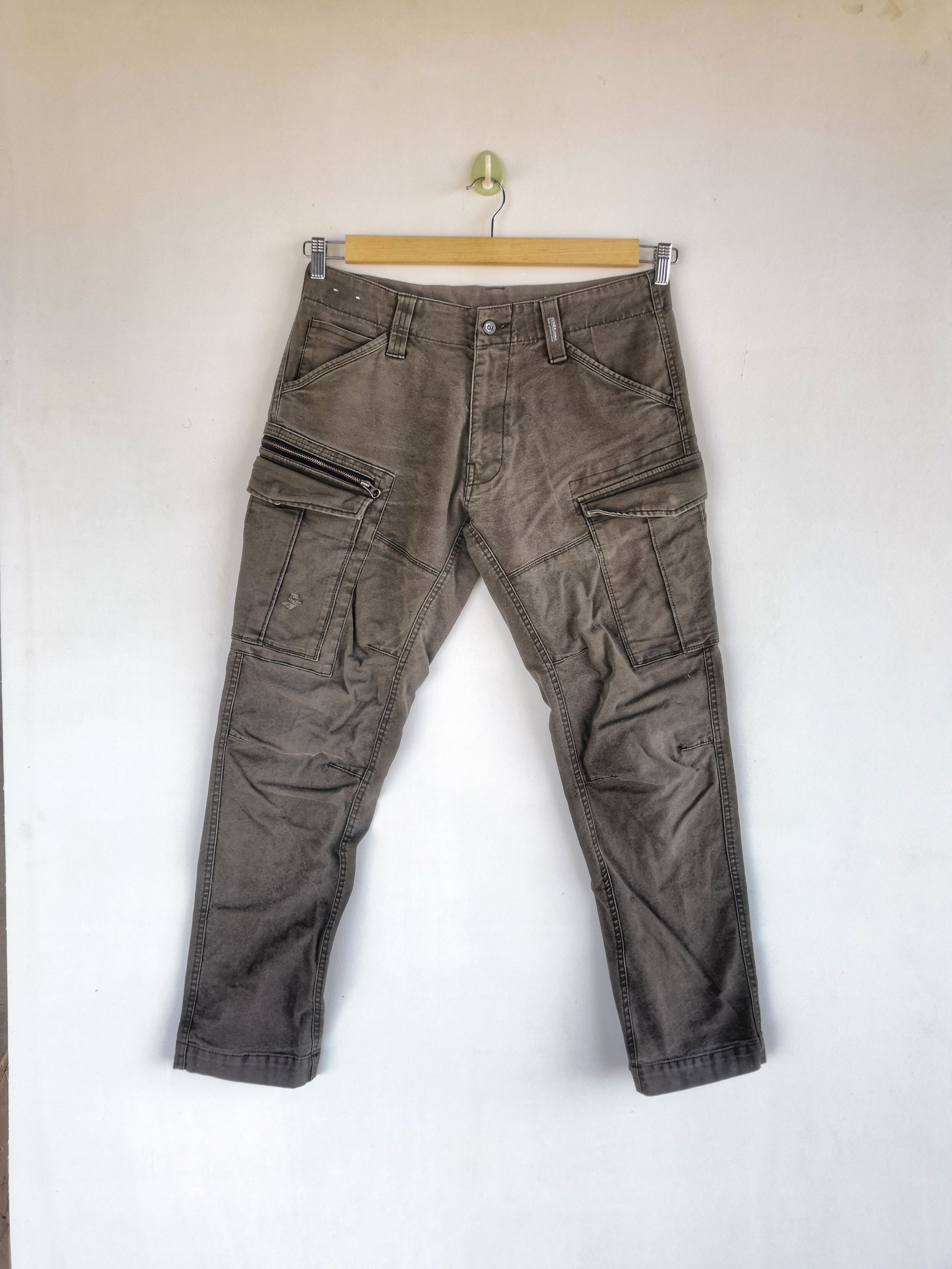 Japanese Brand Vintage Japanese Cargo Pants Multi Pocket Utility Trousers Size US 34 / EU 50 - 1 Thumbnail