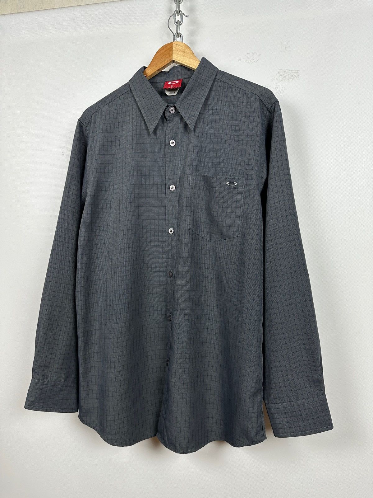 Oakley Vintage Oakley Software Metal Logo Long Sleeve Button Shirt Size US S / EU 44-46 / 1 - 4 Thumbnail