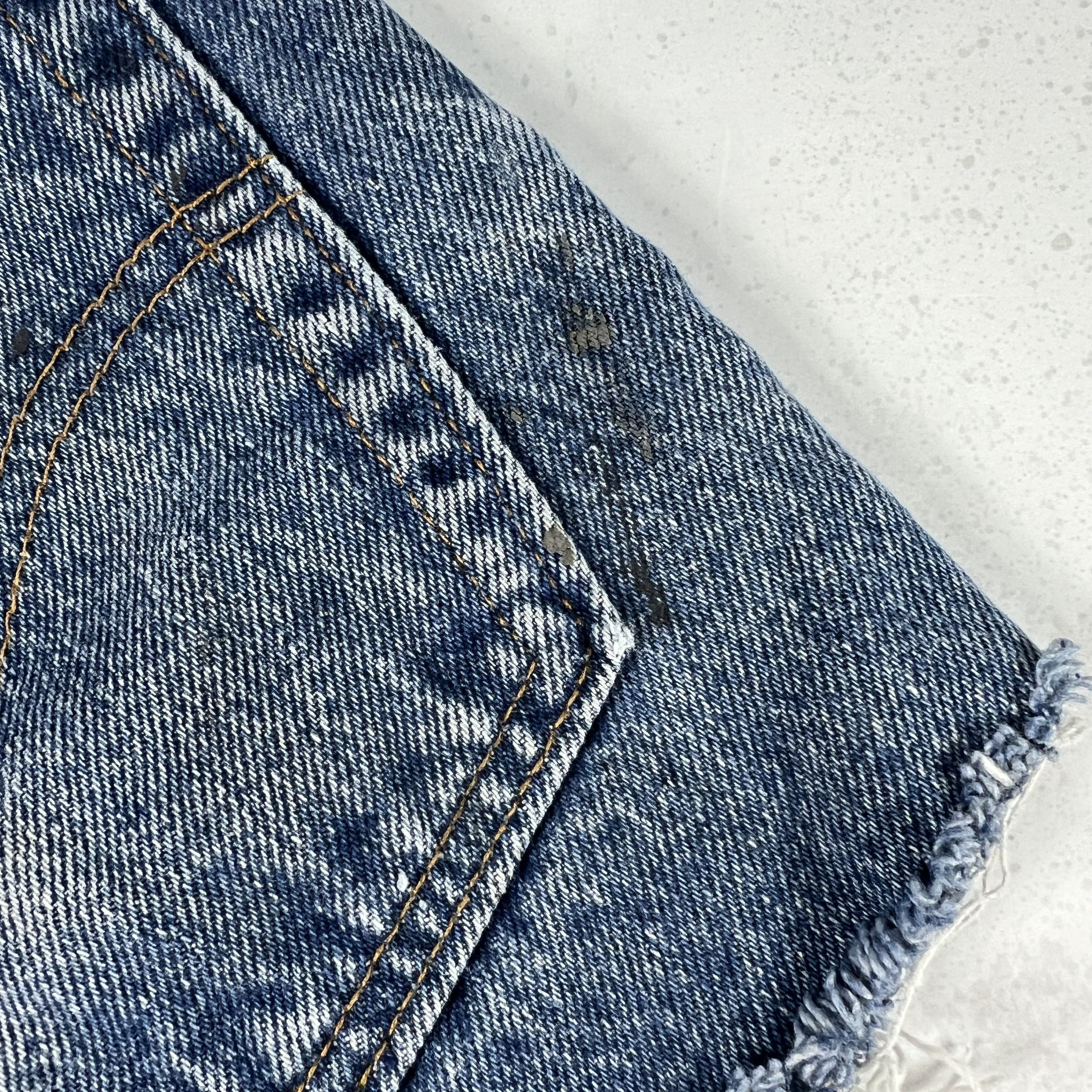 Levi's × Vintage VTG 90s Levi's Jean Shorts 517 Cut Off Thrashed Denim Jorts Size US 30 / EU 46 - 14 Thumbnail