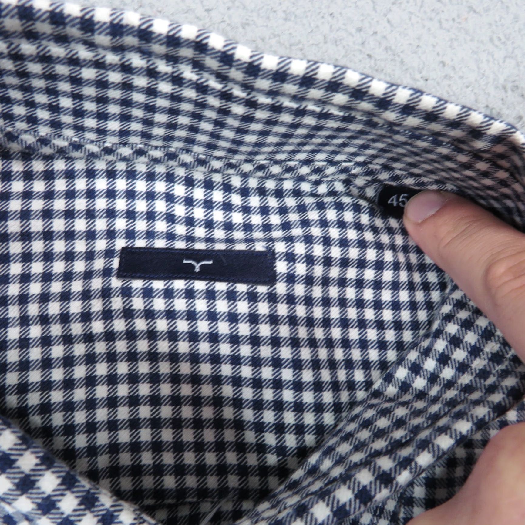 Vintage Larusmiani Milano Shirt Mens 45 XL Cashmere Cotton Navy White Gingham Check Blue Shirt Mens XL 45 Navy Blue Designer Italian | Larusmiani Size US XXL / EU 58 / 5 - 3 Thumbnail