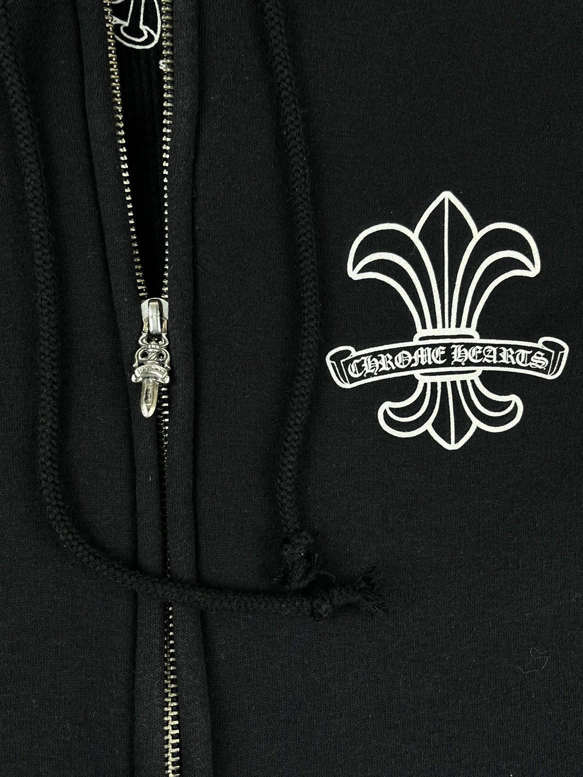 Chrome Hearts Chrome Hearts Vintage Fleur Logo Heavy Thermal Zip Up Hoodie Size US M / EU 48-50 / 2 - 5 Thumbnail