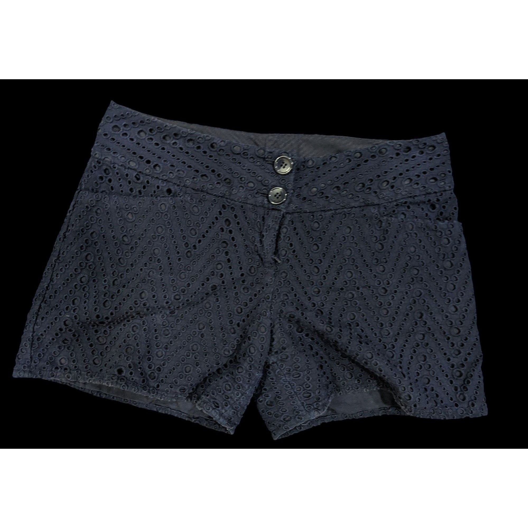 Other Casual Navy Eyelet Embroidered Shorts by Outback Red Size 27" / US 4 / IT 40 - 1 Thumbnail