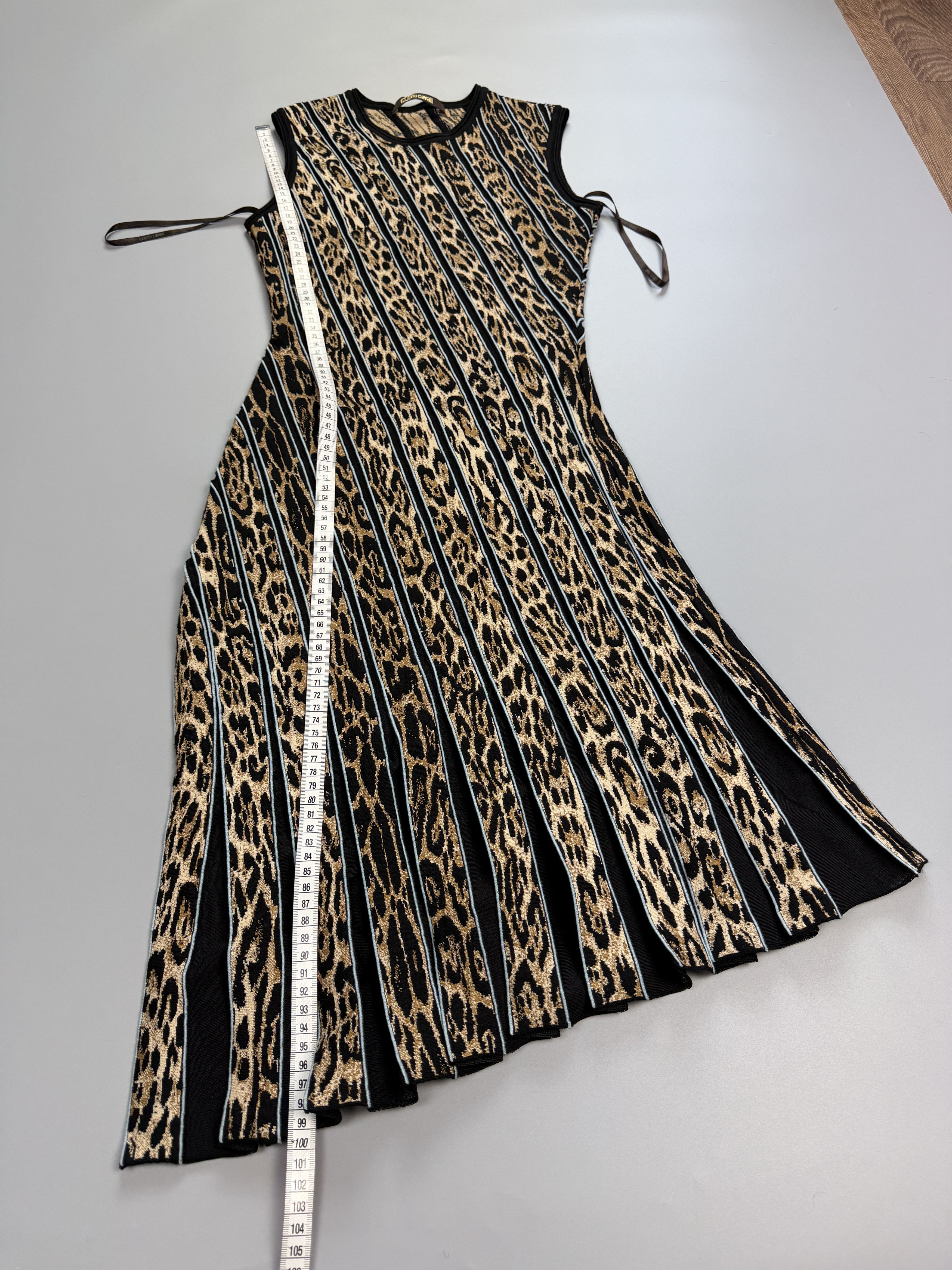 Roberto Cavalli roberto cavalli asymmetric dress size xs leopard print Size XS / US 0-2 / IT 36-38 - 4 Thumbnail