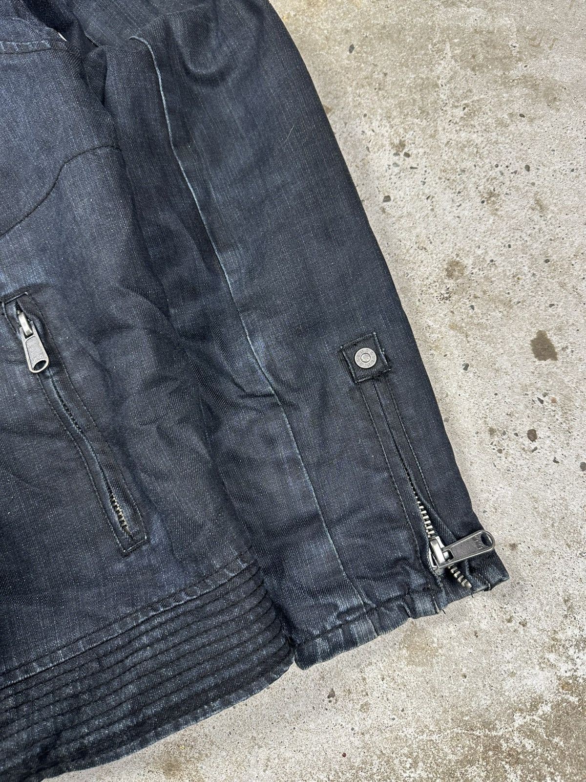 Japanese Brand × Vintage Vintage Y2K Utility Rhinestones Denim Jacket Size US M / EU 48-50 / 2 - 3 Thumbnail