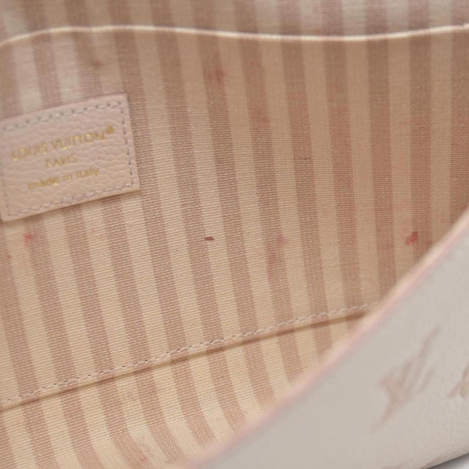 Louis Vuitton Louis Vuitton House's signature Monogram Pochette Felicie Size ONE SIZE - 11 Thumbnail