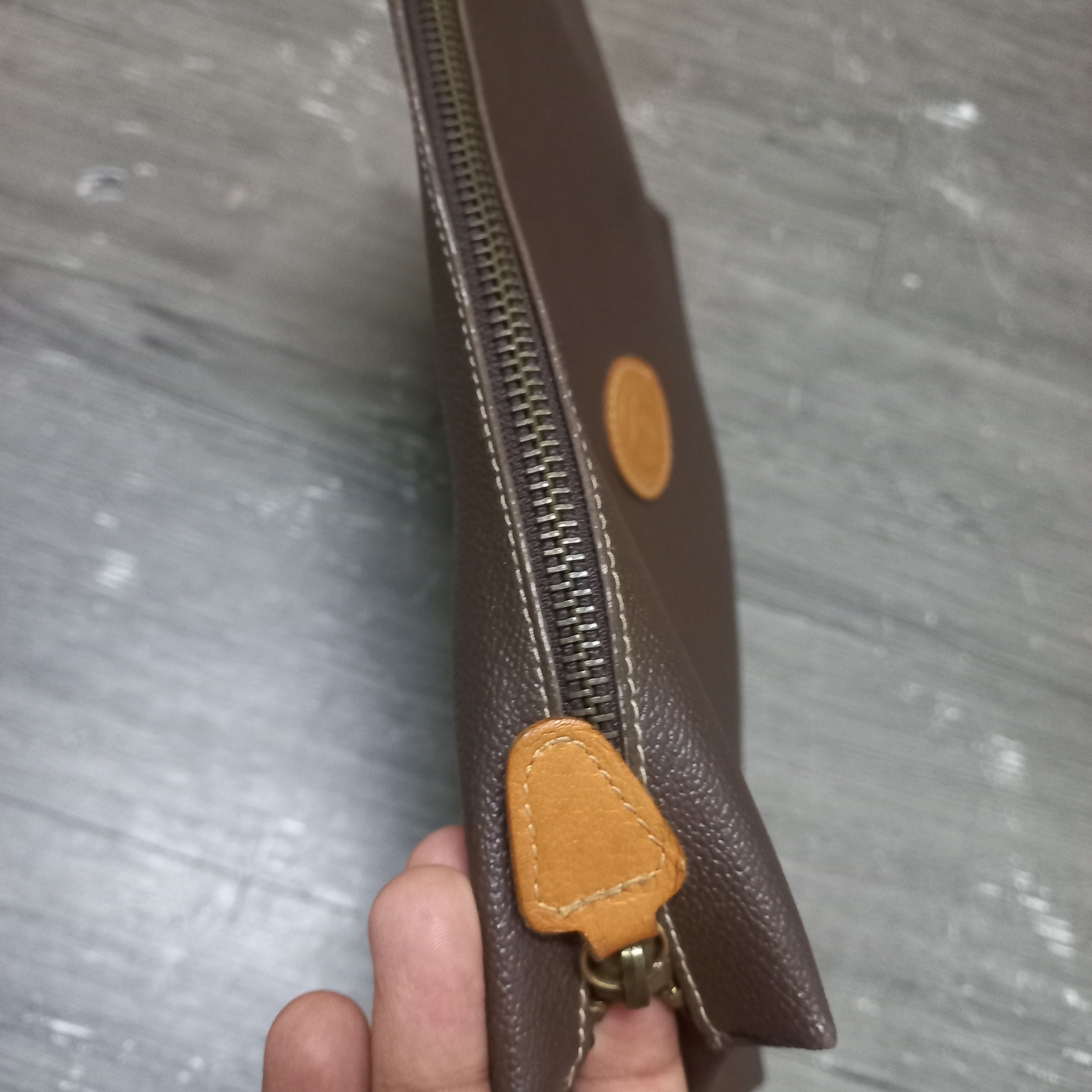 Trussardi × Vintage Vintage trussardi leather clutch bag made in italy Size ONE SIZE - 5 Thumbnail