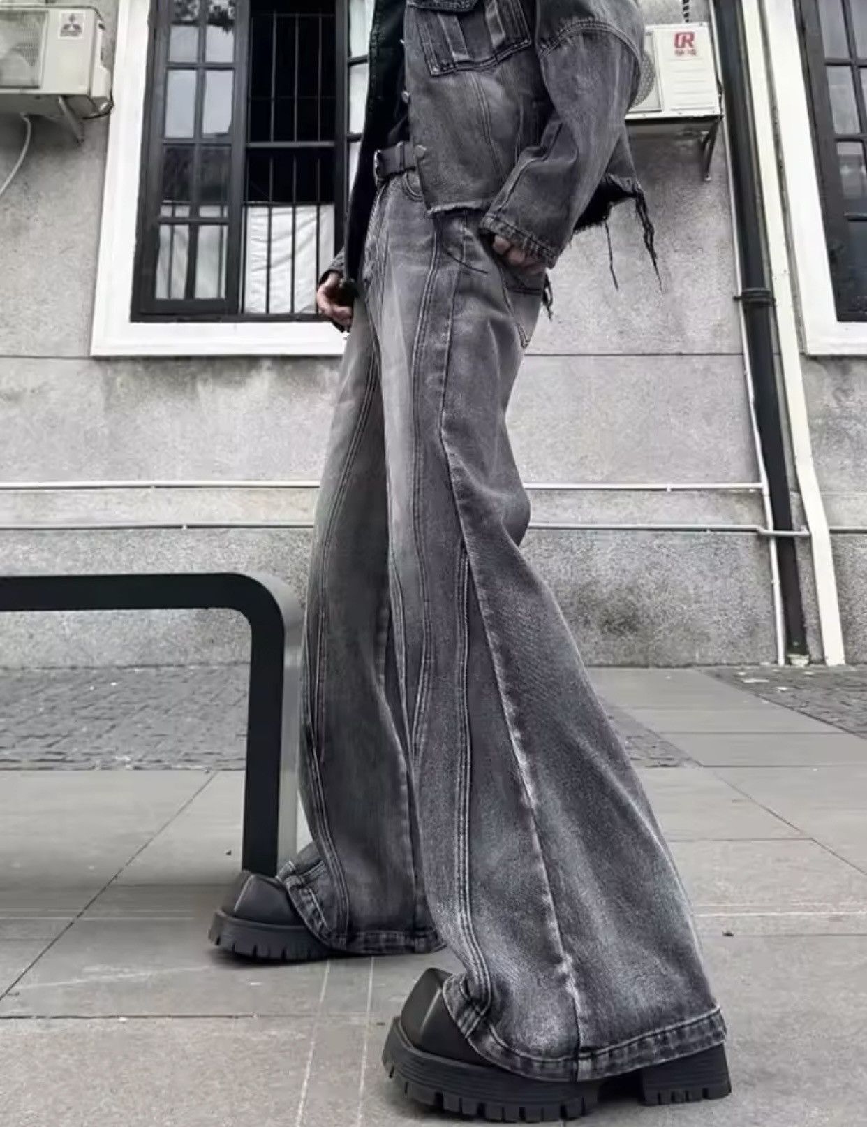 Denime × Jean × Vintage Trashy Y2K Streetwear Washed Grey Baggy Stacked Flare Jeans Size US 27 - 4 Thumbnail