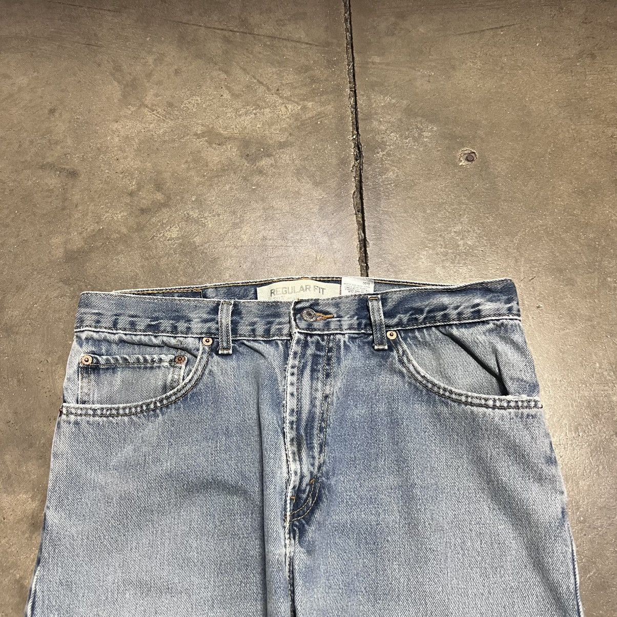Levi's Vintage Levis 505 Regular Fit Straight Leg Denim Jeans Faded Size US 34 / EU 50 - 6 Thumbnail