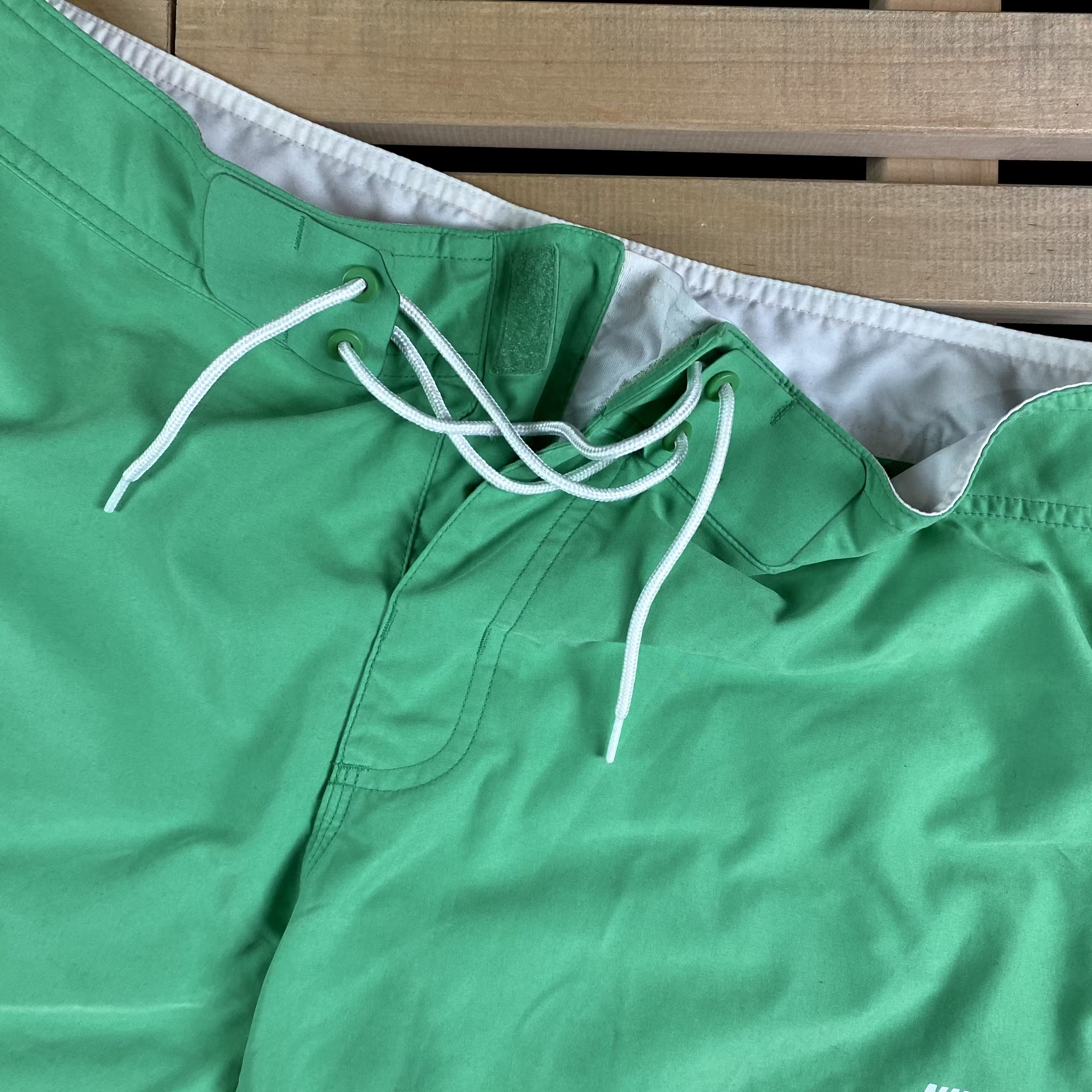 Nike × Vintage Men’s Short Nike Vintage Size 34 Size US 34 / EU 50 - 4 Thumbnail