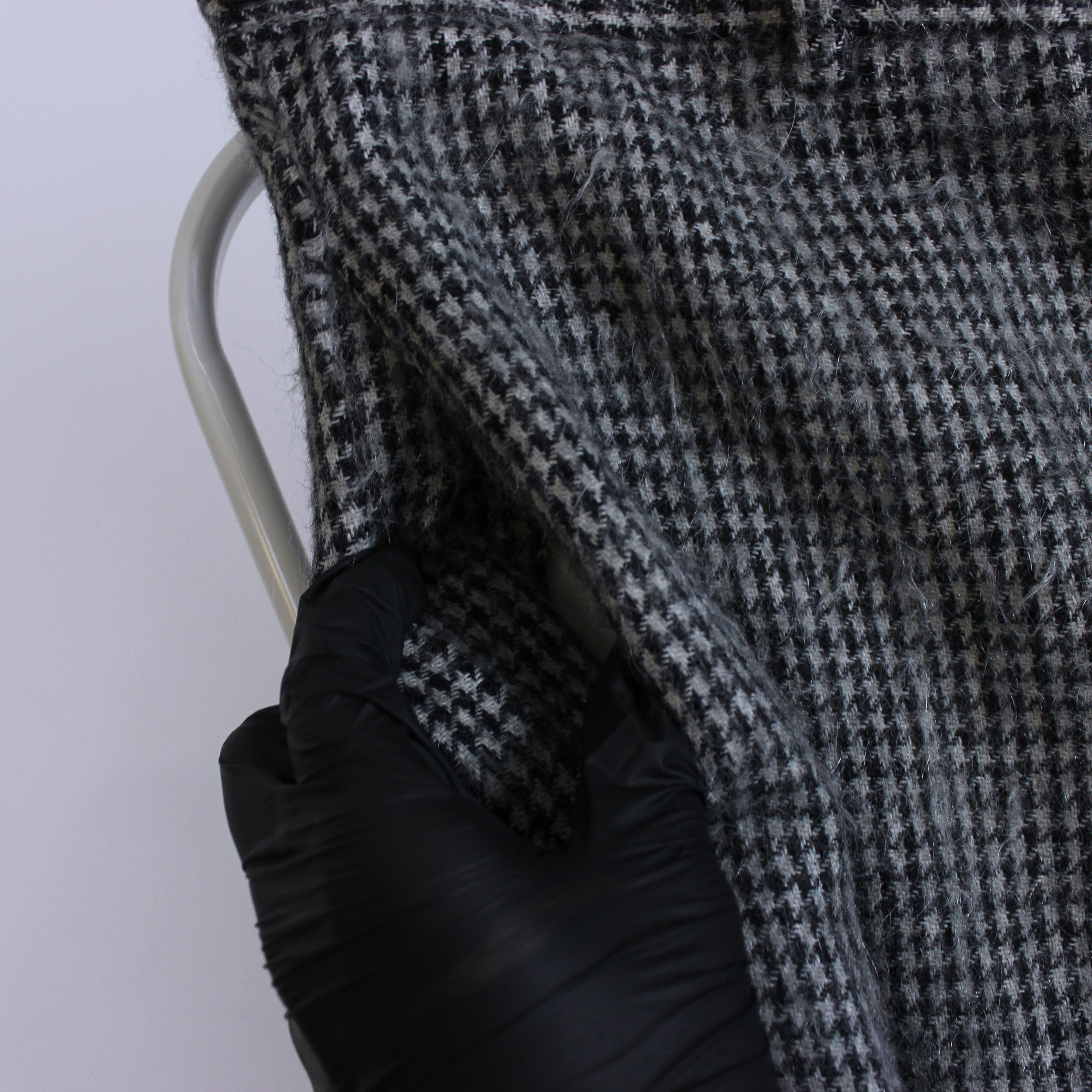 Gianfranco Ferre Gianfranco Ferre vintage alpaca Mohair wool 8 US gray Size 30" / US 8 / IT 44 - 9 Thumbnail