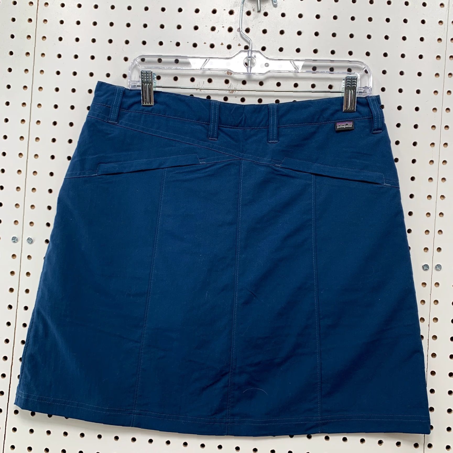Patagonia Patagonia Skirt Womens Size 10 Blue Pockets Outdoor Hiking Mini 32x19 Adults Womens Size 32" / US 10 / IT 46 - 6 Thumbnail