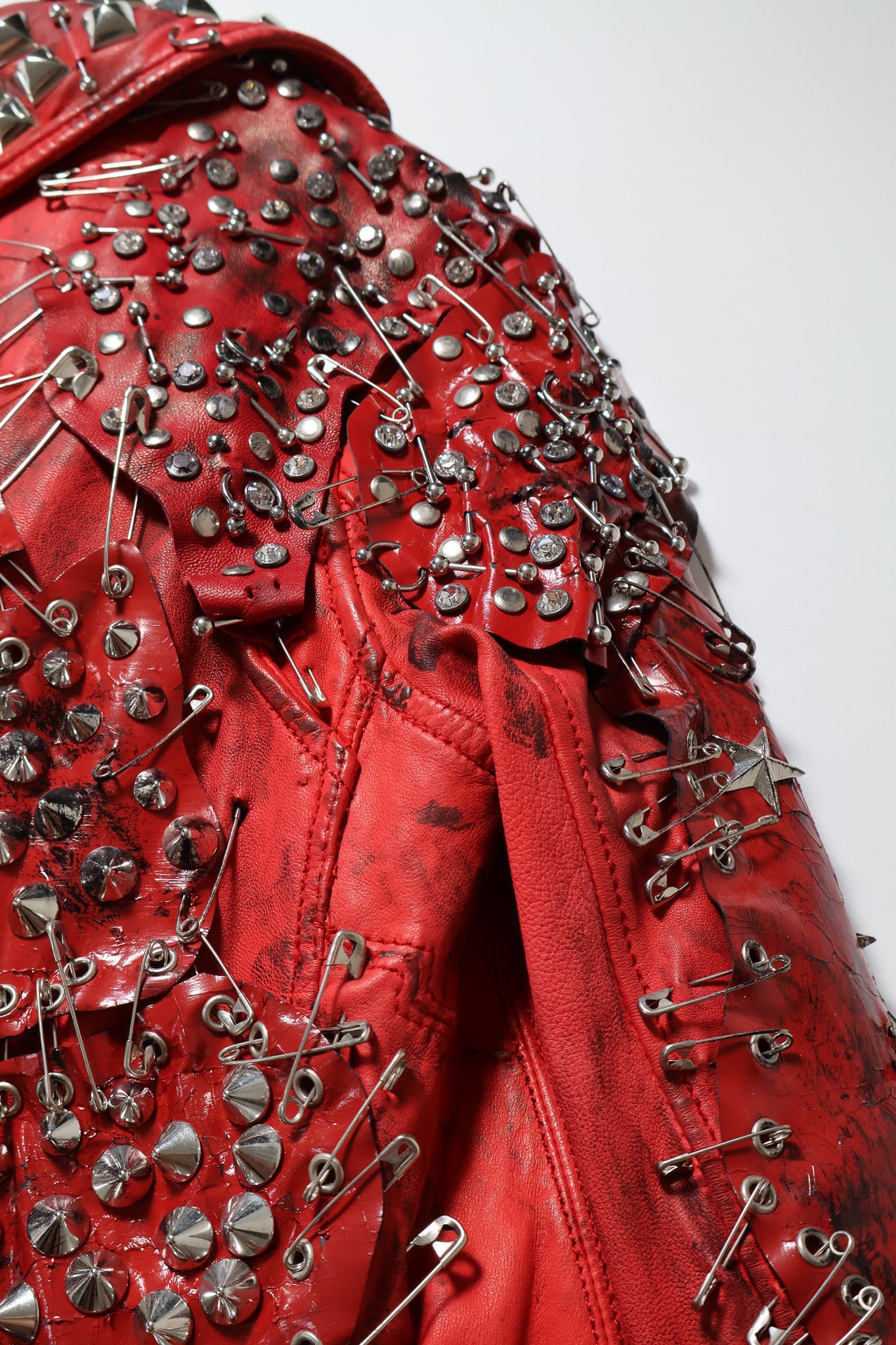 Balmain Balmain Decarnin SS11 Runway Safety Pin Stud Leather Jacket Size XS / US 0-2 / IT 36-38 - 11 Thumbnail