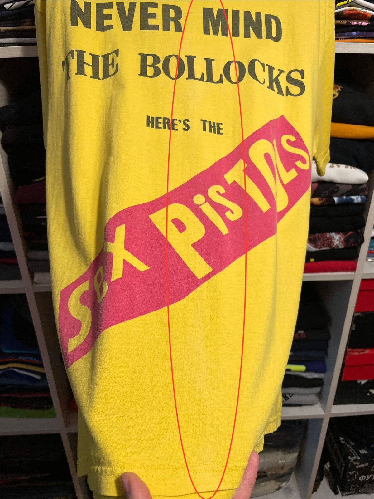 Band Tees Vintage Sex Pistols Never Mind The Bollocks Band T-Shirt Size US XL / EU 56 / 4 - 9 Thumbnail