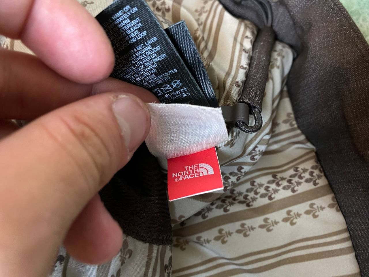The North Face Vintage The North Face Y2K Logo Light Jacket Size S Size S / US 4 / IT 40 - 5 Thumbnail