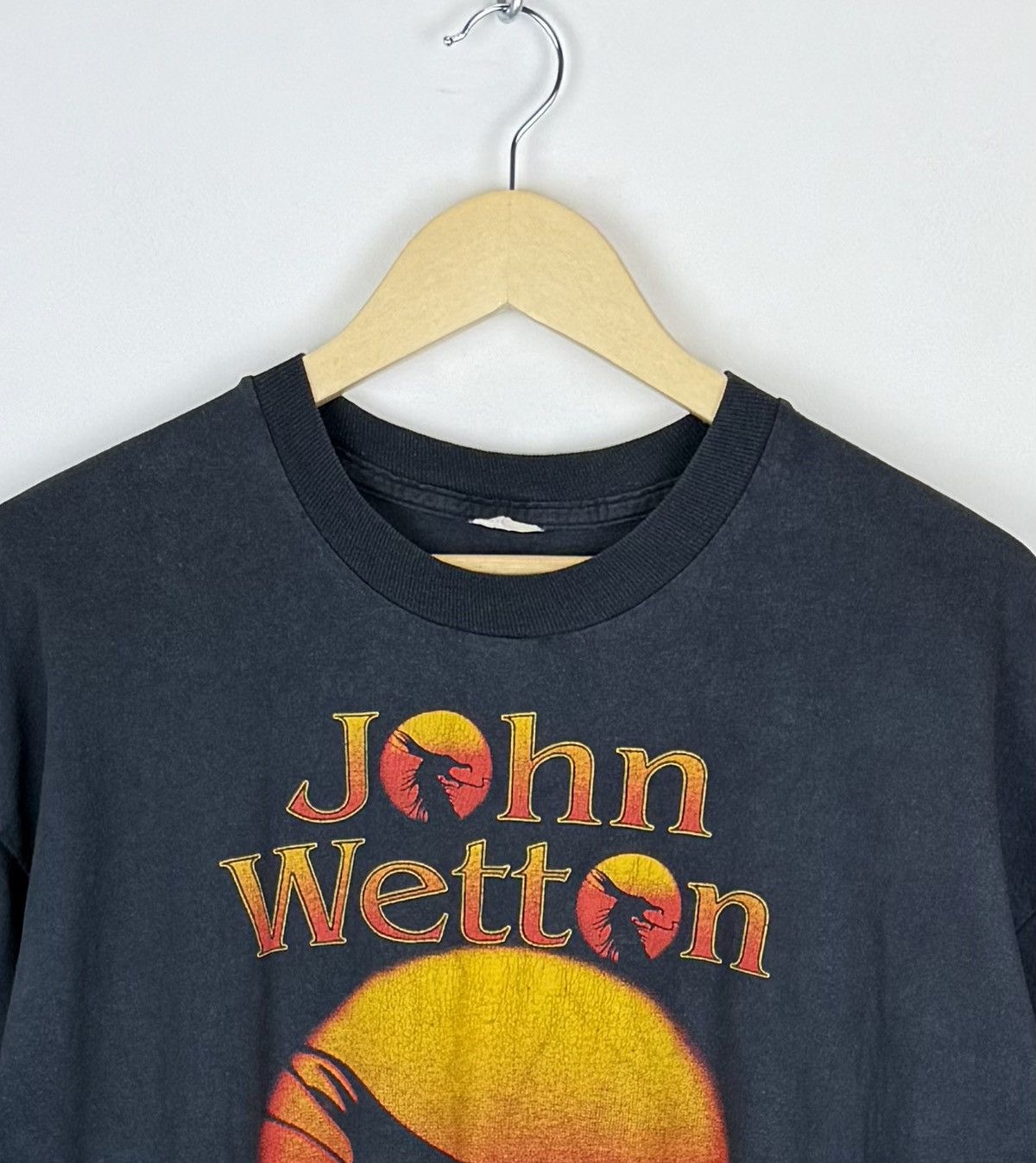 Band Tees Vintage John Wetton Chasing The Dragon 1995 Tour T-Shirt Size US XL / EU 56 / 4 - 2 Thumbnail