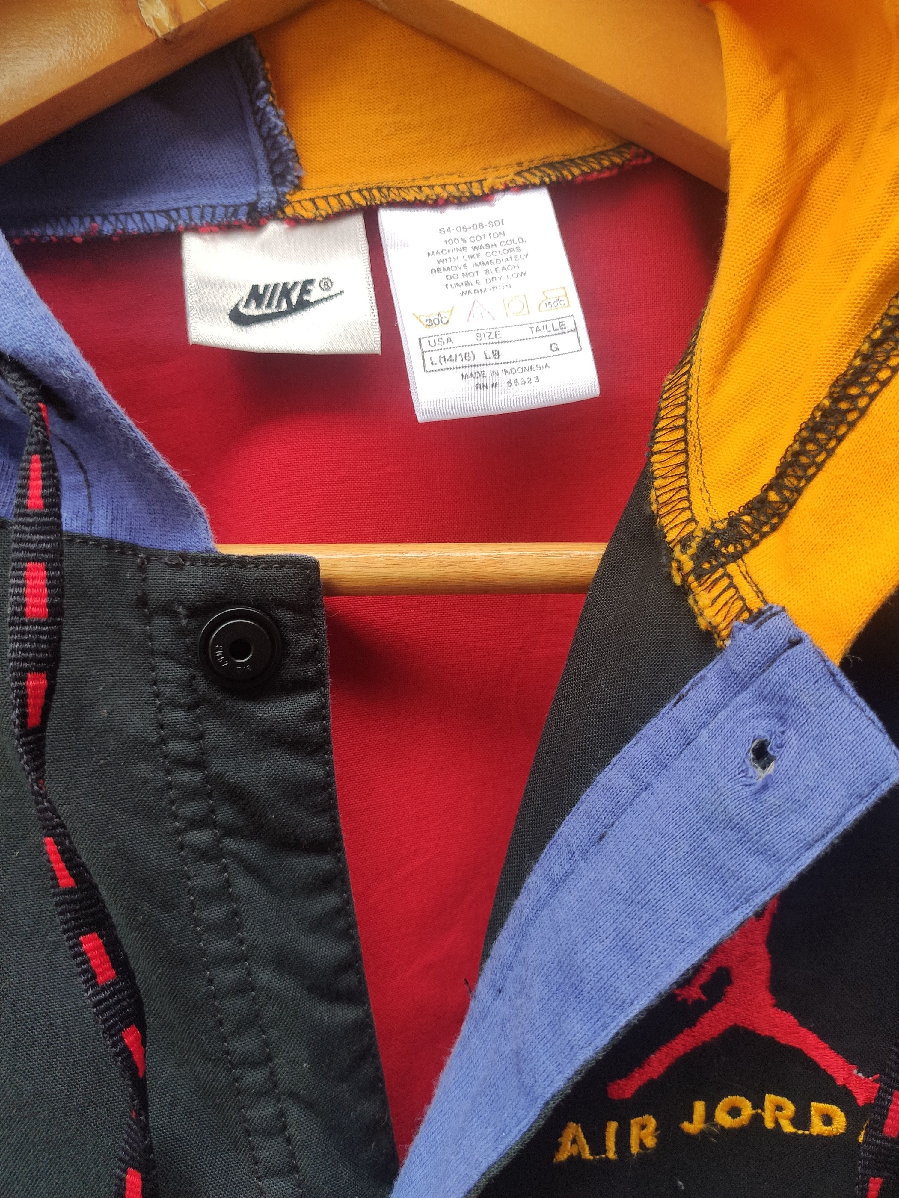 Jordan Brand 🔥 Vintage Nike Air Jordan vest Size US L / EU 52-54 / 3 - 6 Thumbnail